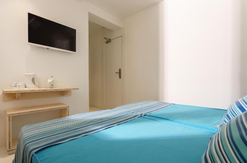 Economy Twin Room