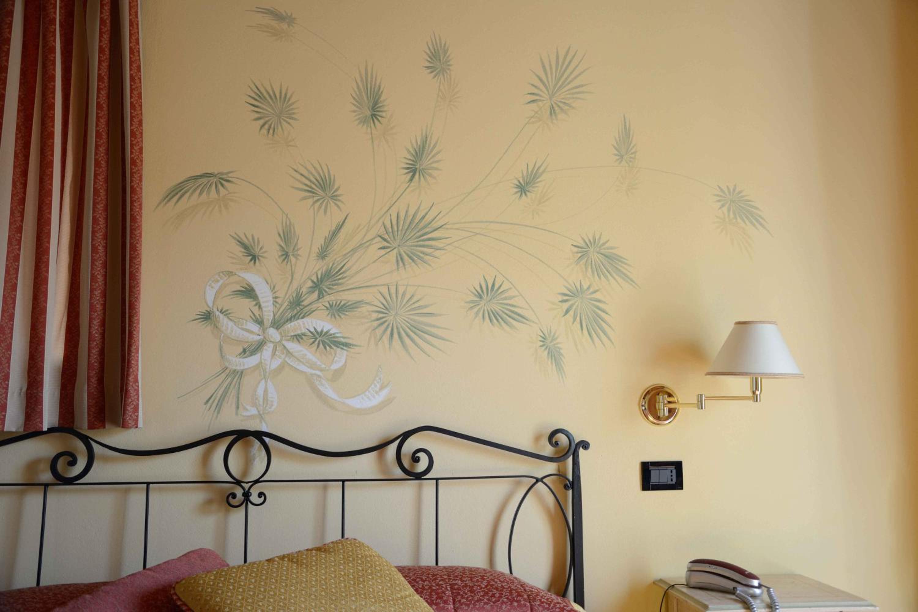 Deluxe Double Room - Photo 8