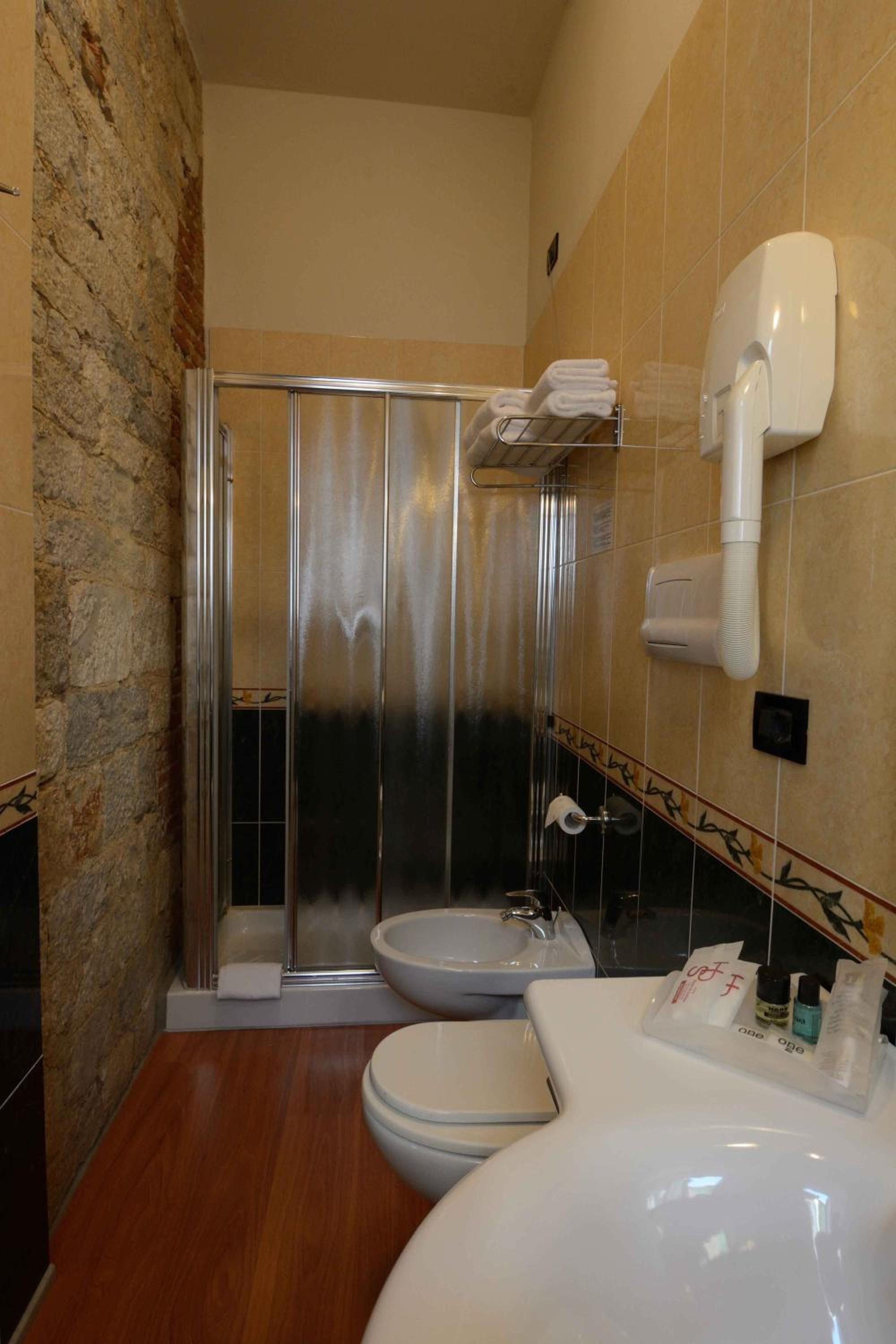 Deluxe Triple Room - Photo 4