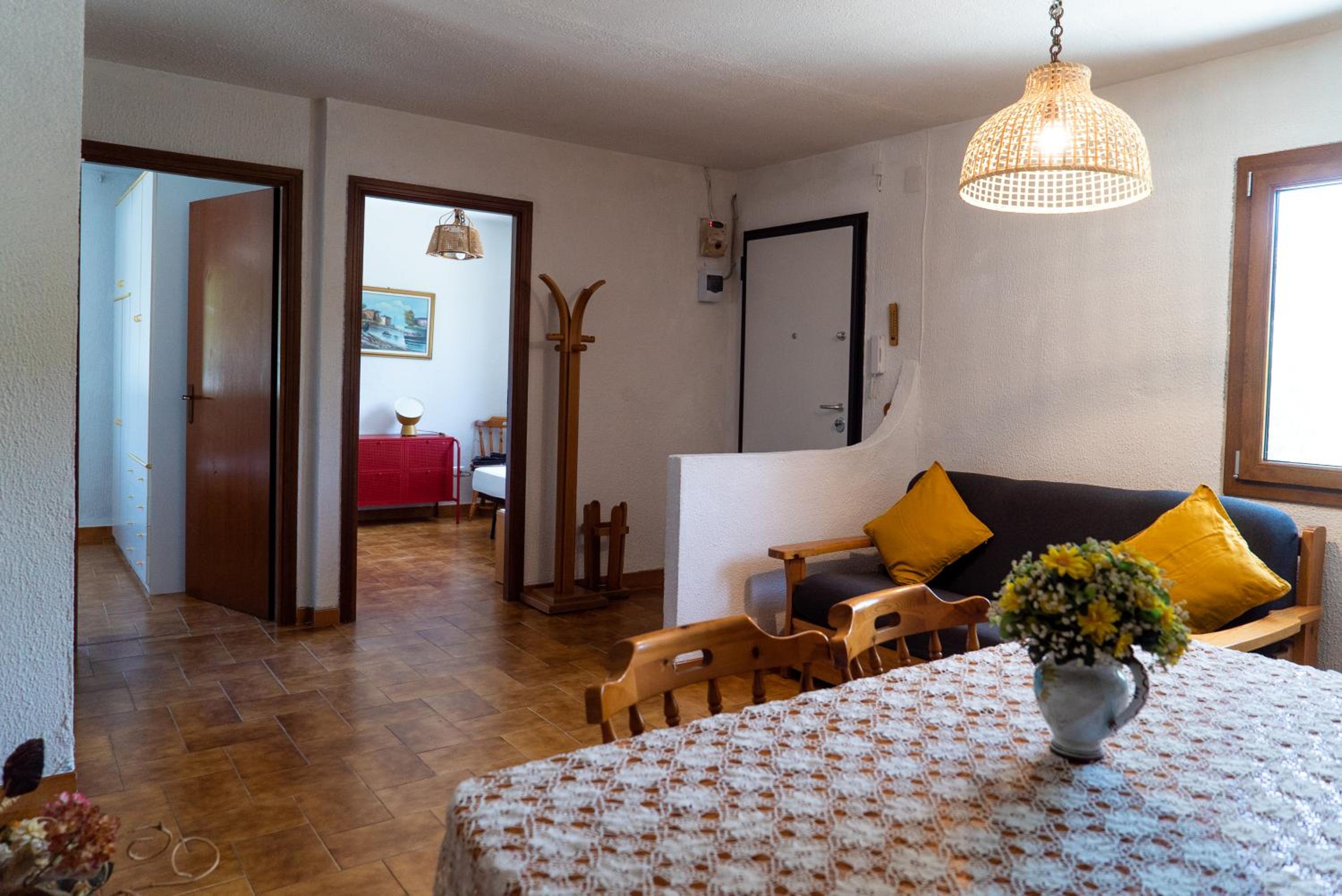 Two-Bedroom House - Photo 32