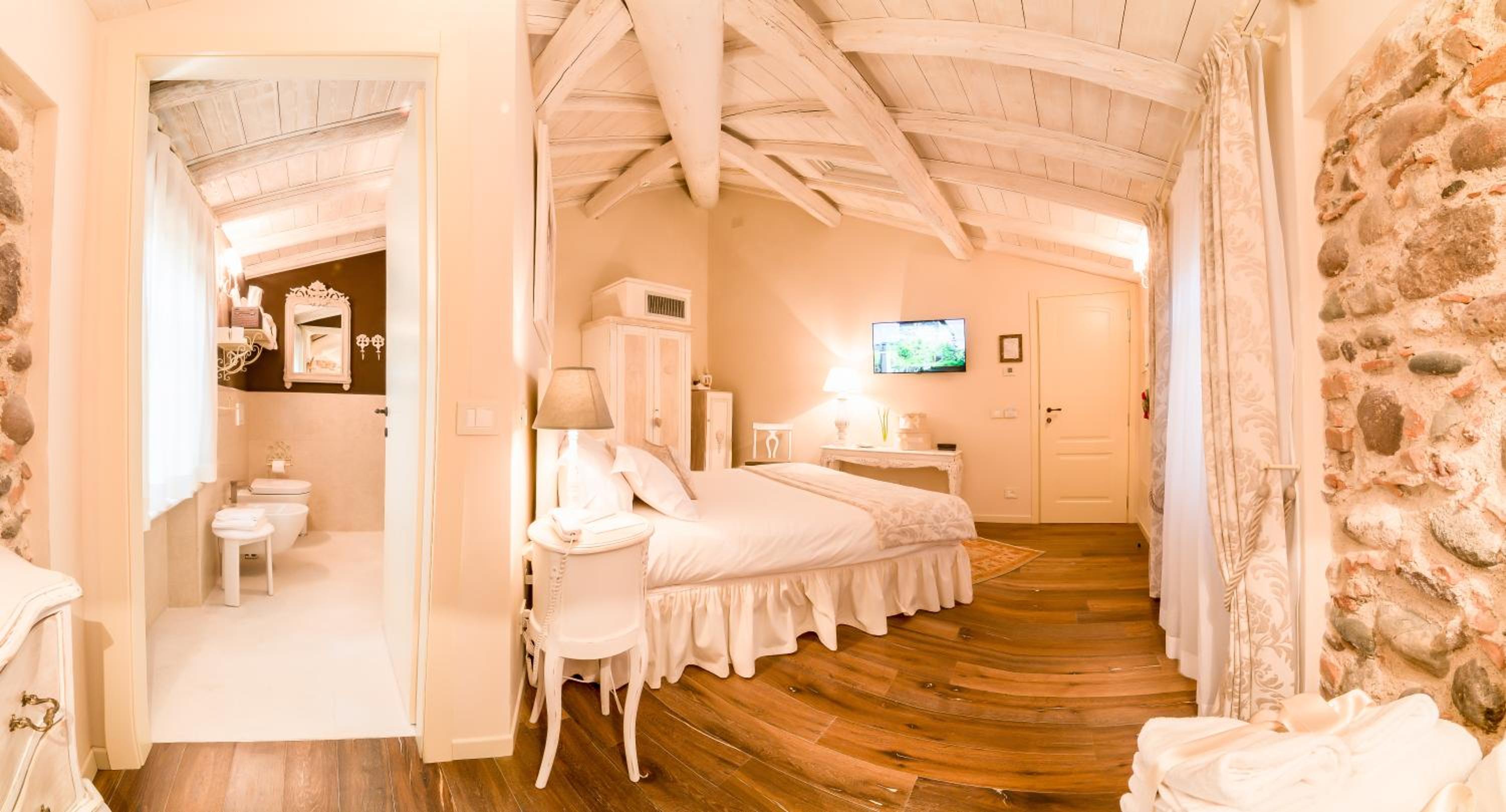 Double Room With View