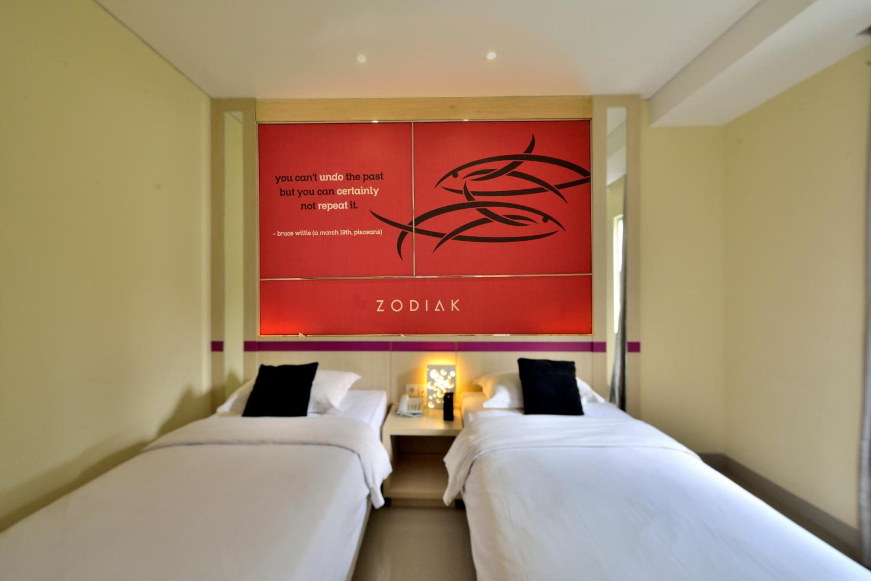 Superior King Room photo 2