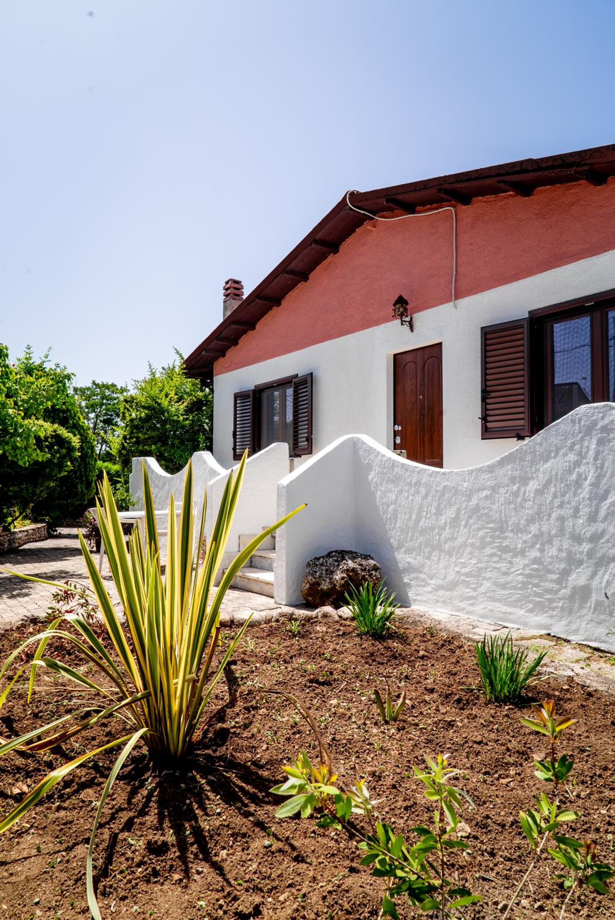 Two-Bedroom House - Photo 39