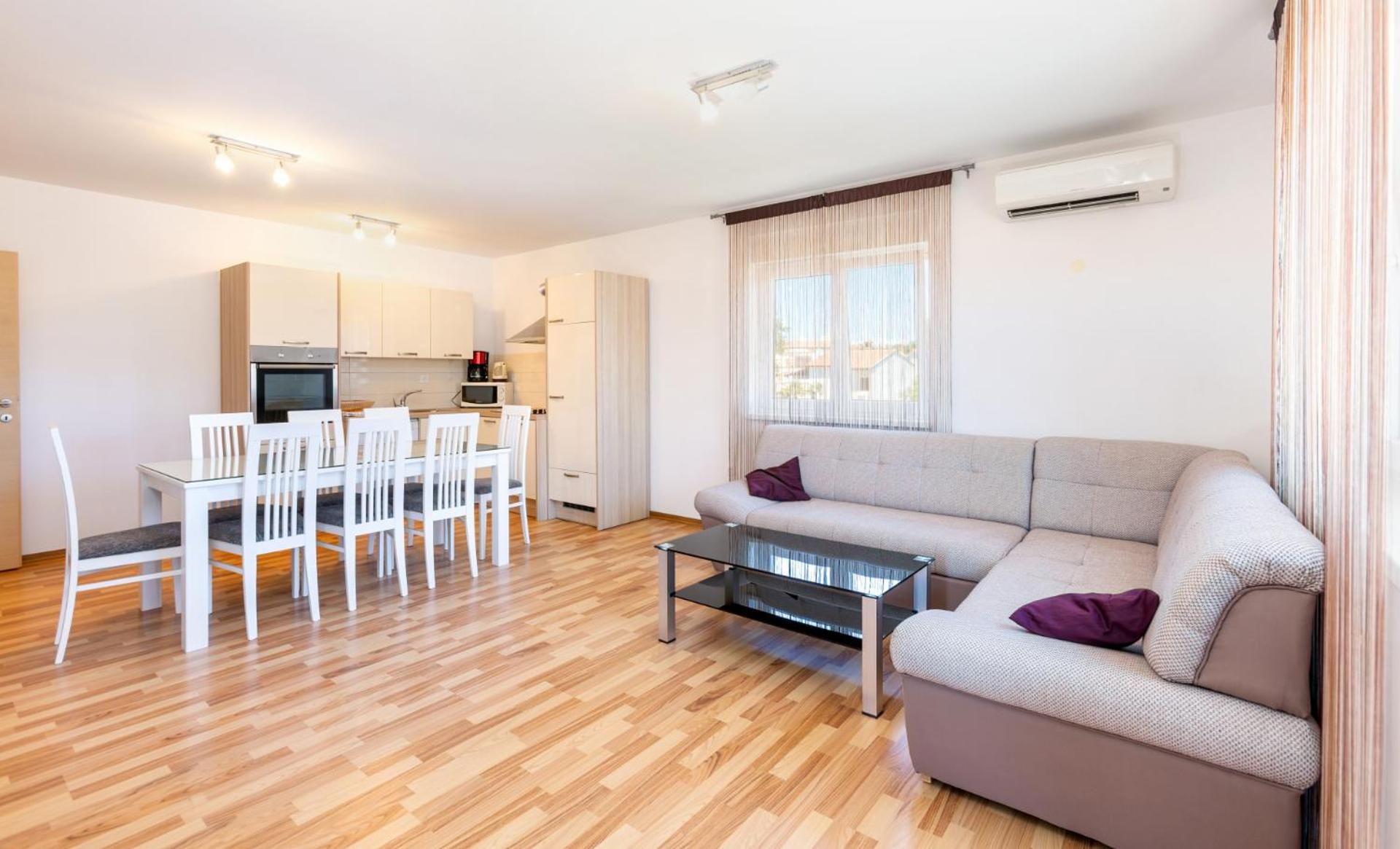 Three-Bedroom Apartment photo 2