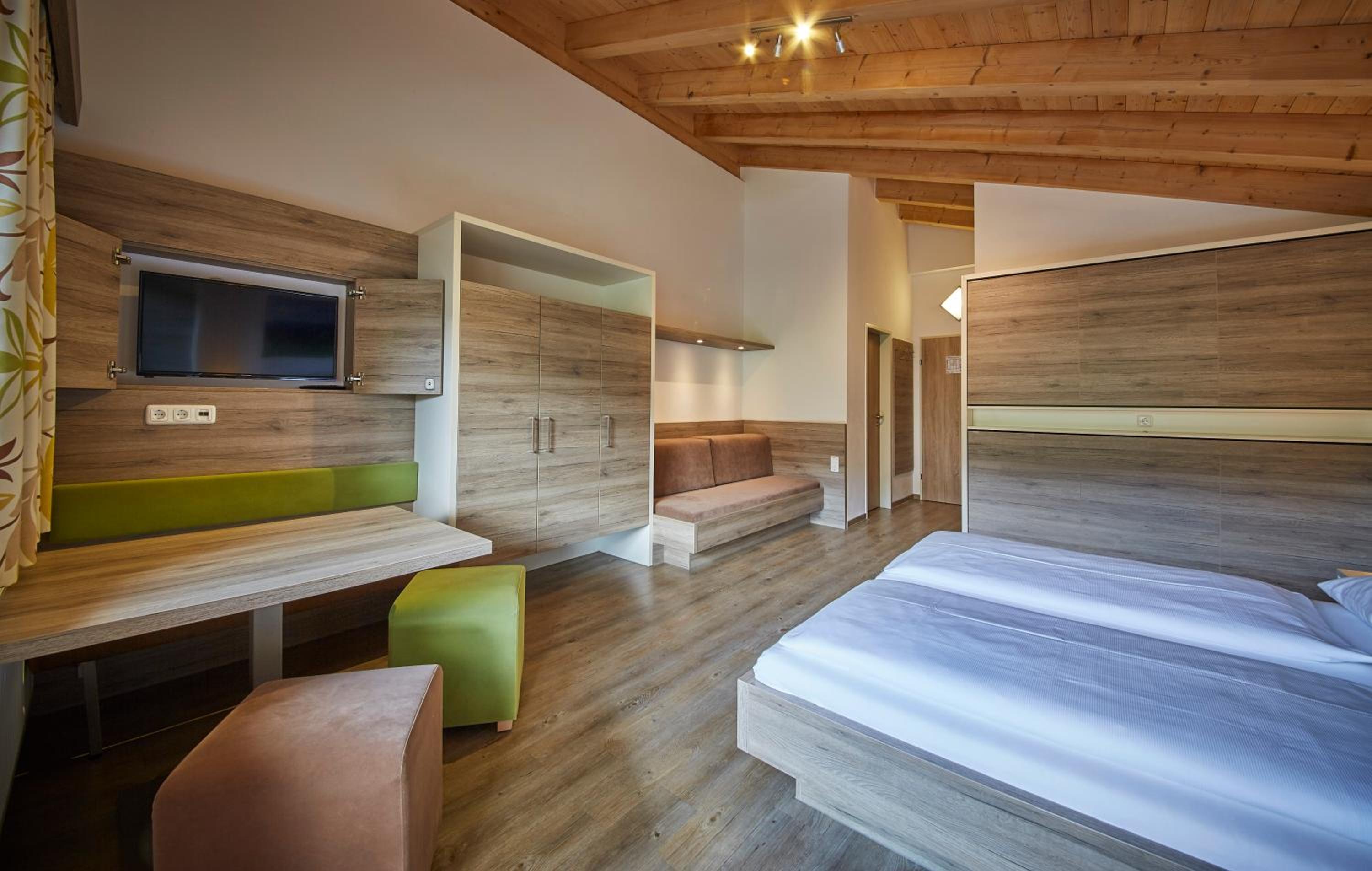 Large Double Room