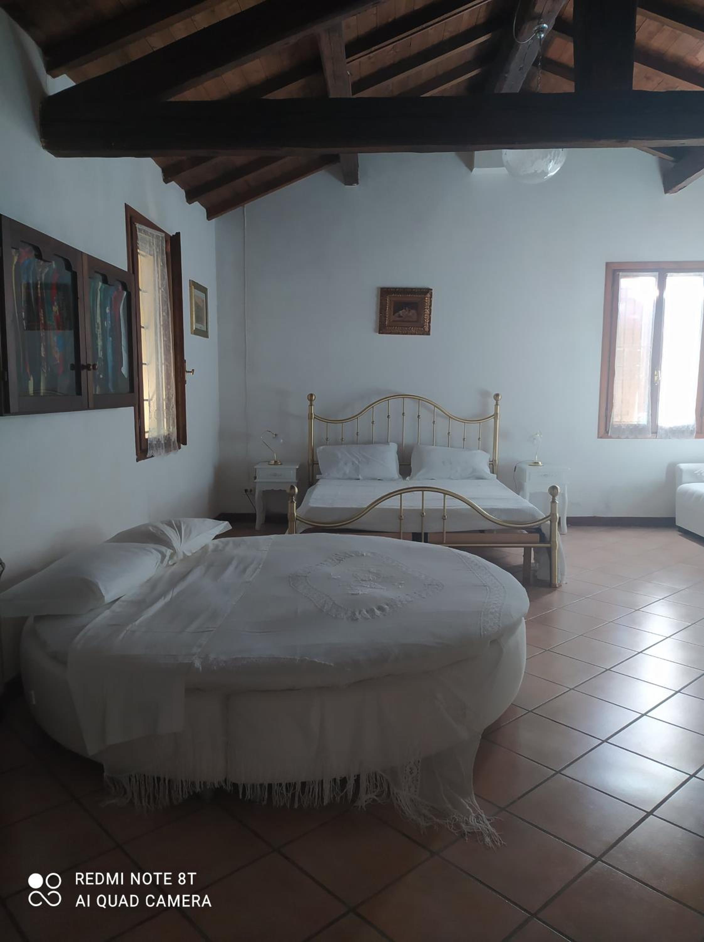 Deluxe King Suite - Photo 4