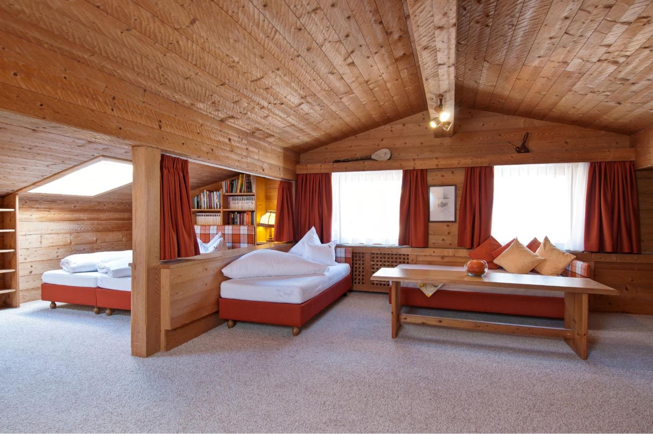 Family Room photo 1