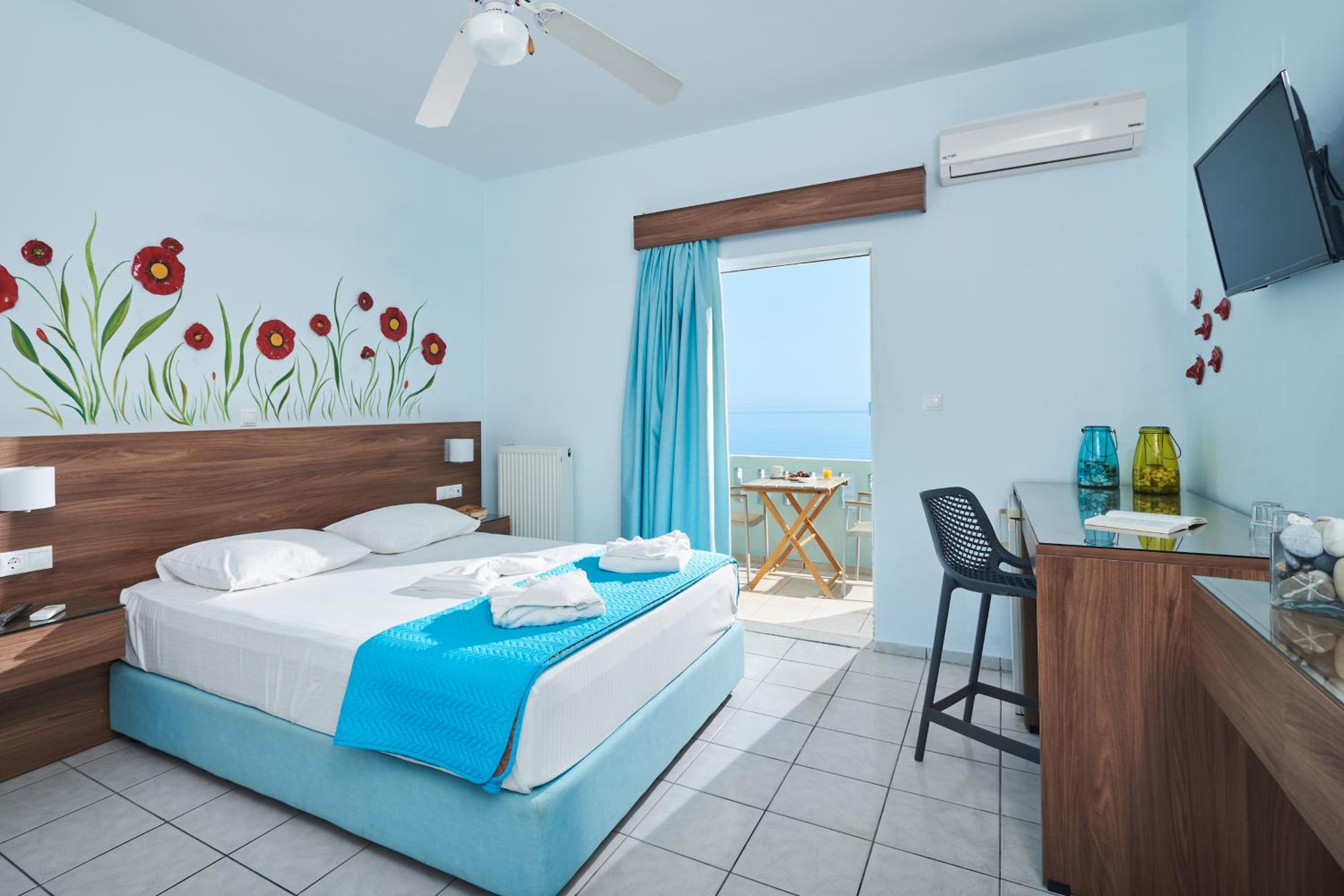 Superior Double Room Sea Front photo 1