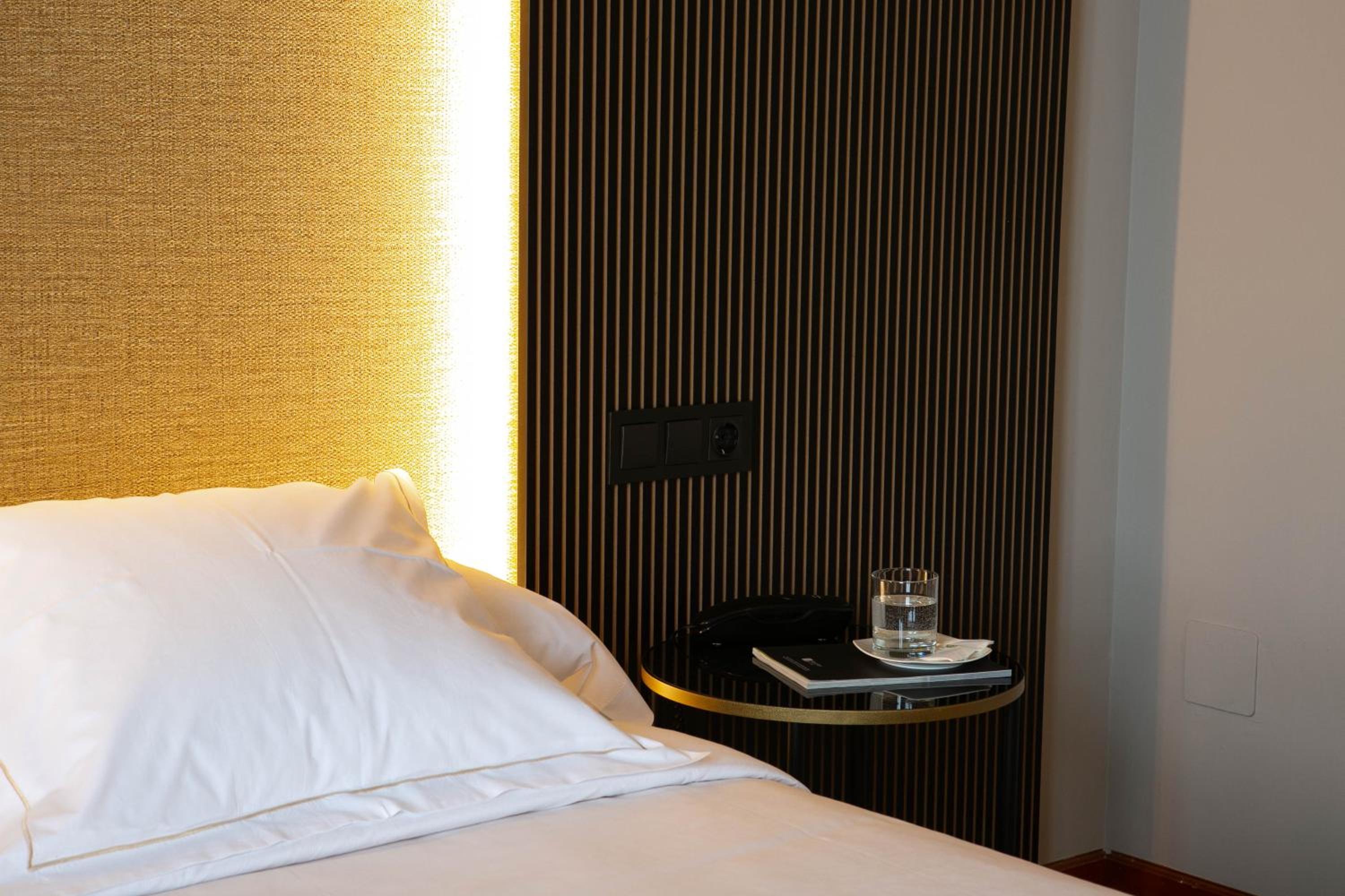 Superior Double Room - Photo 3