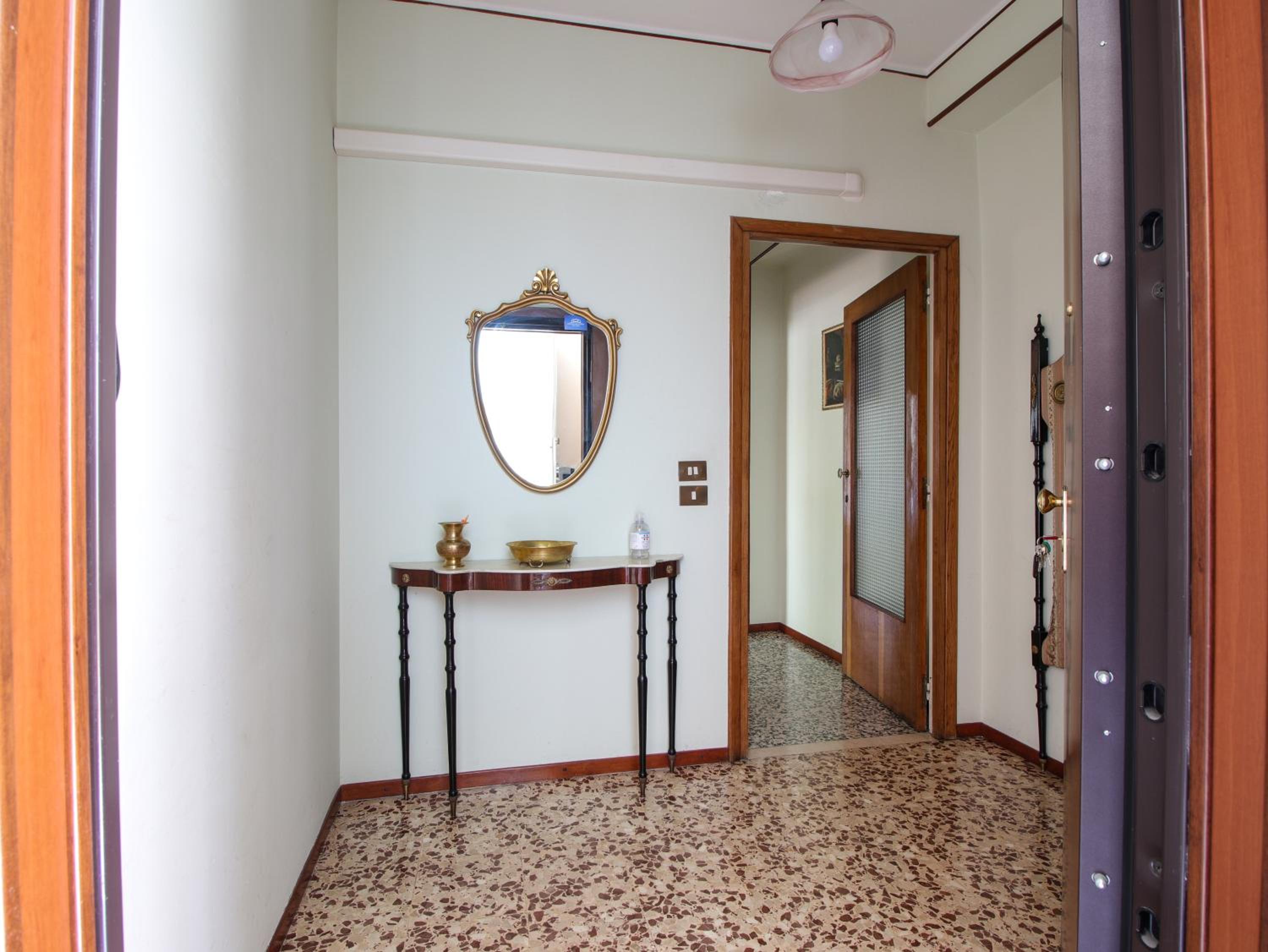 Two-Bedroom Apartment - Photo 4