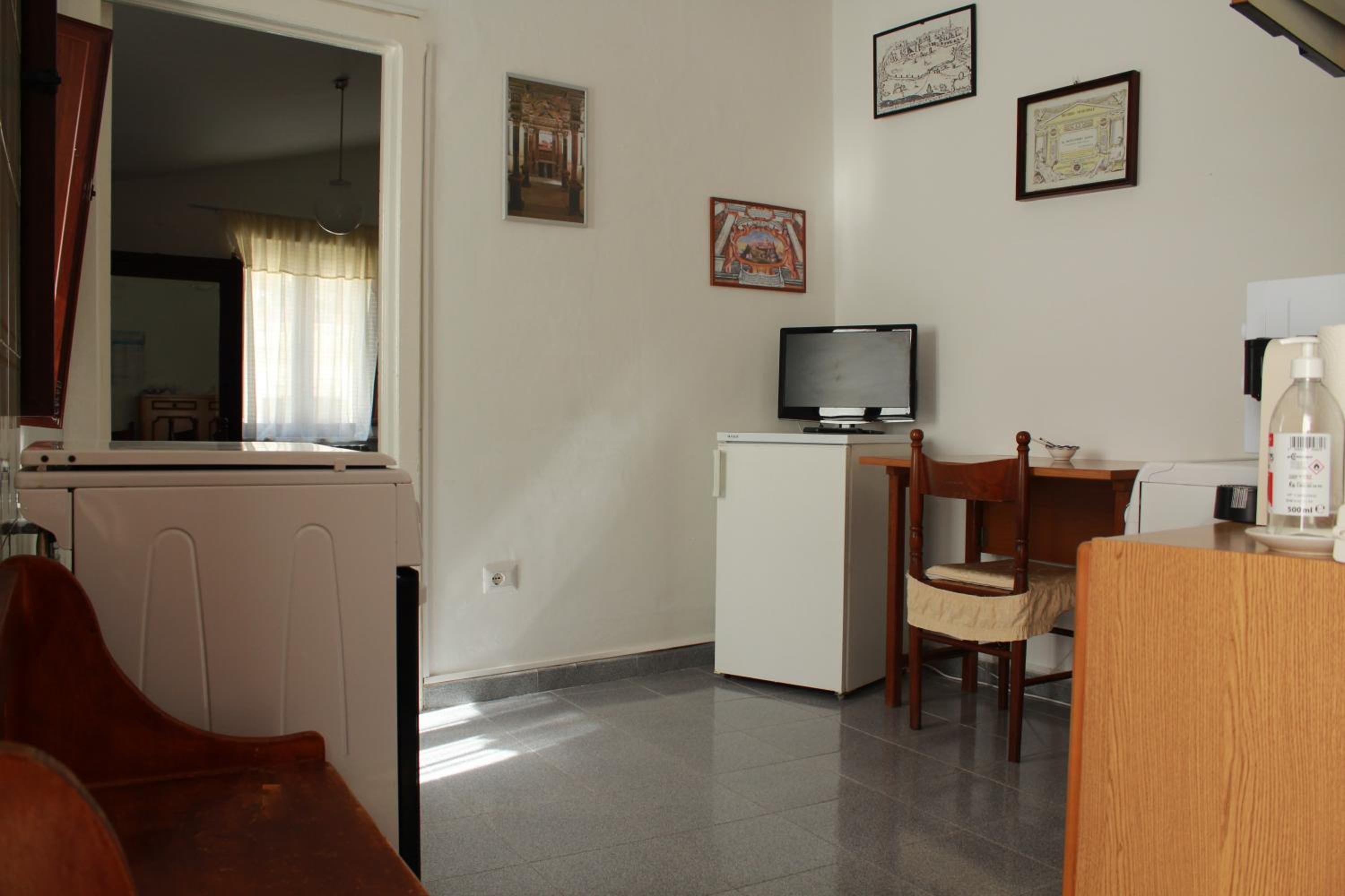 Double Room - Photo 4