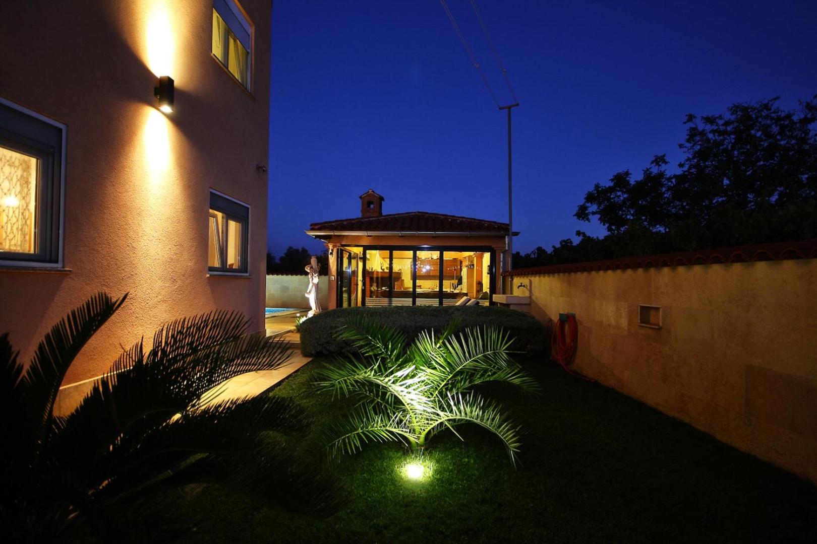 Studio with Garden View - Photo 6