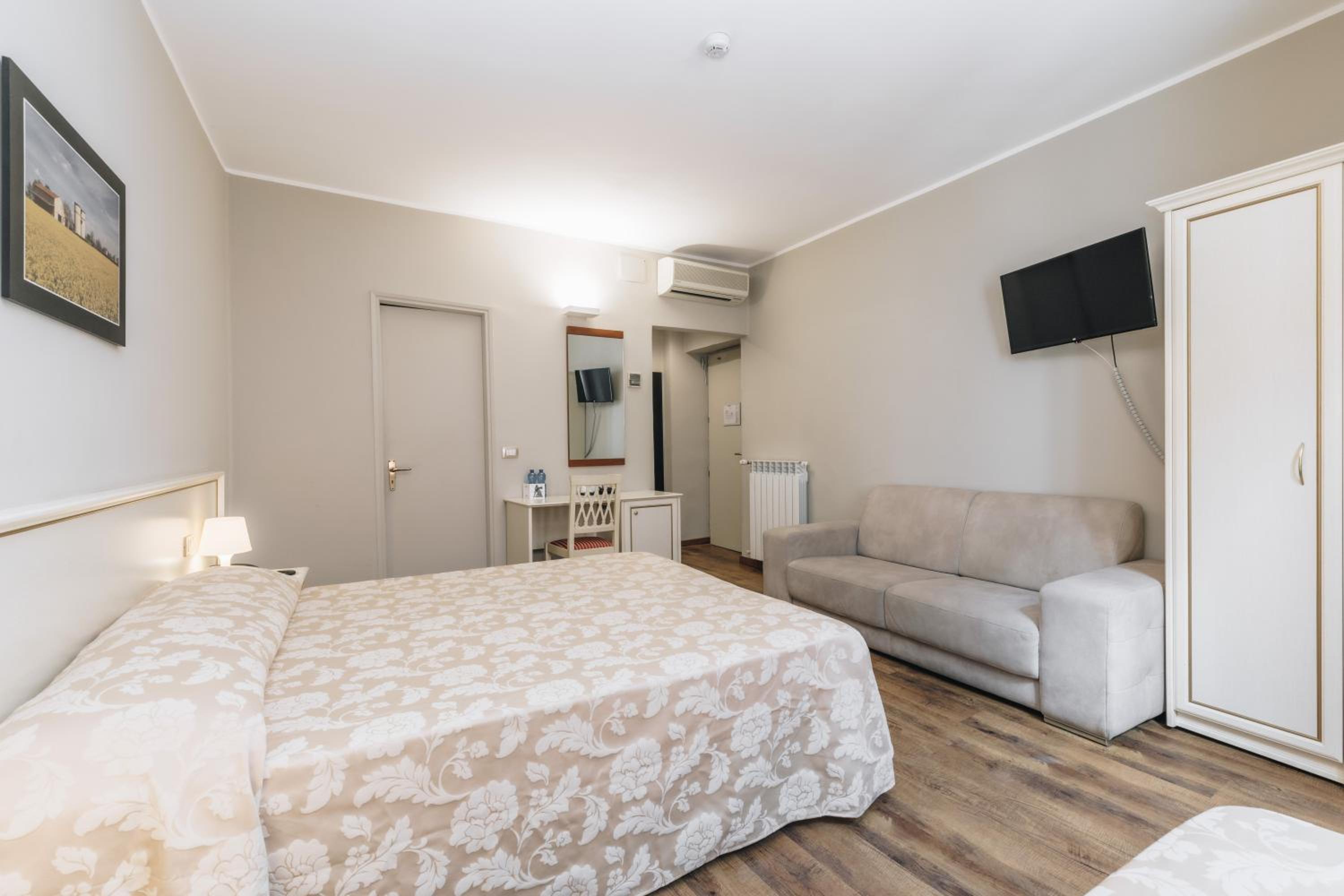 Triple Room - Photo 4
