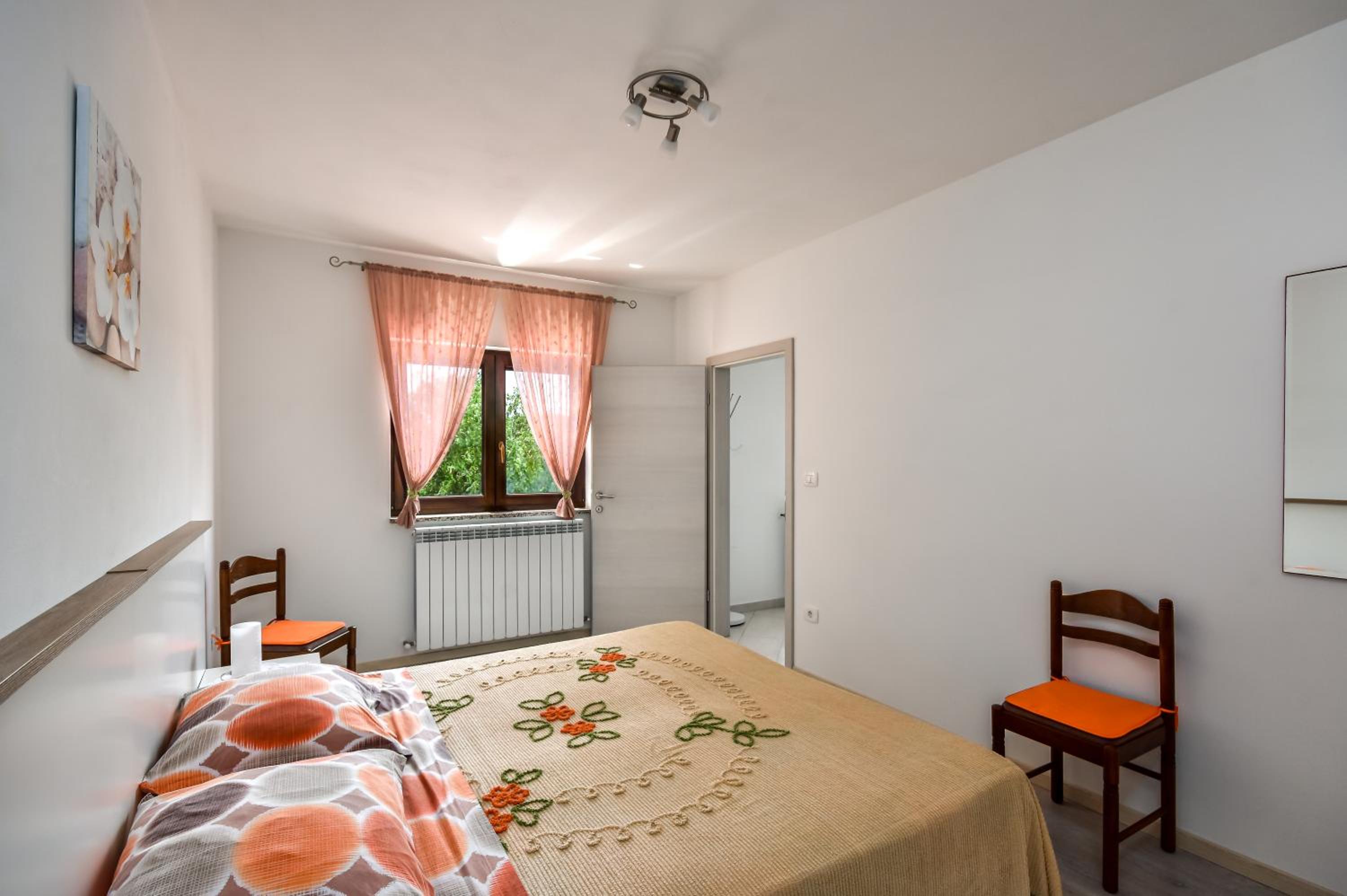 Apartment - Photo 25