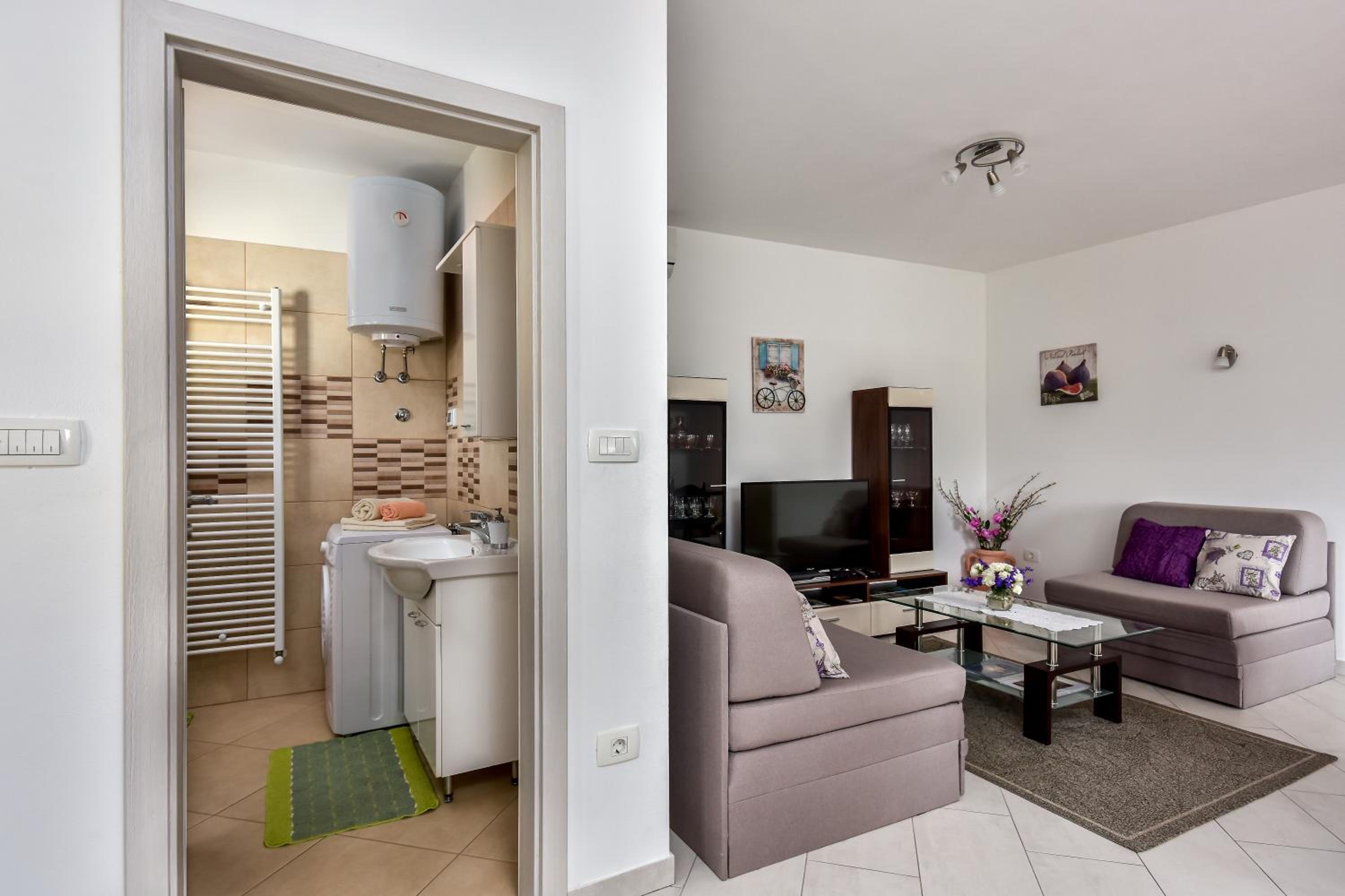 Apartment - Photo 26