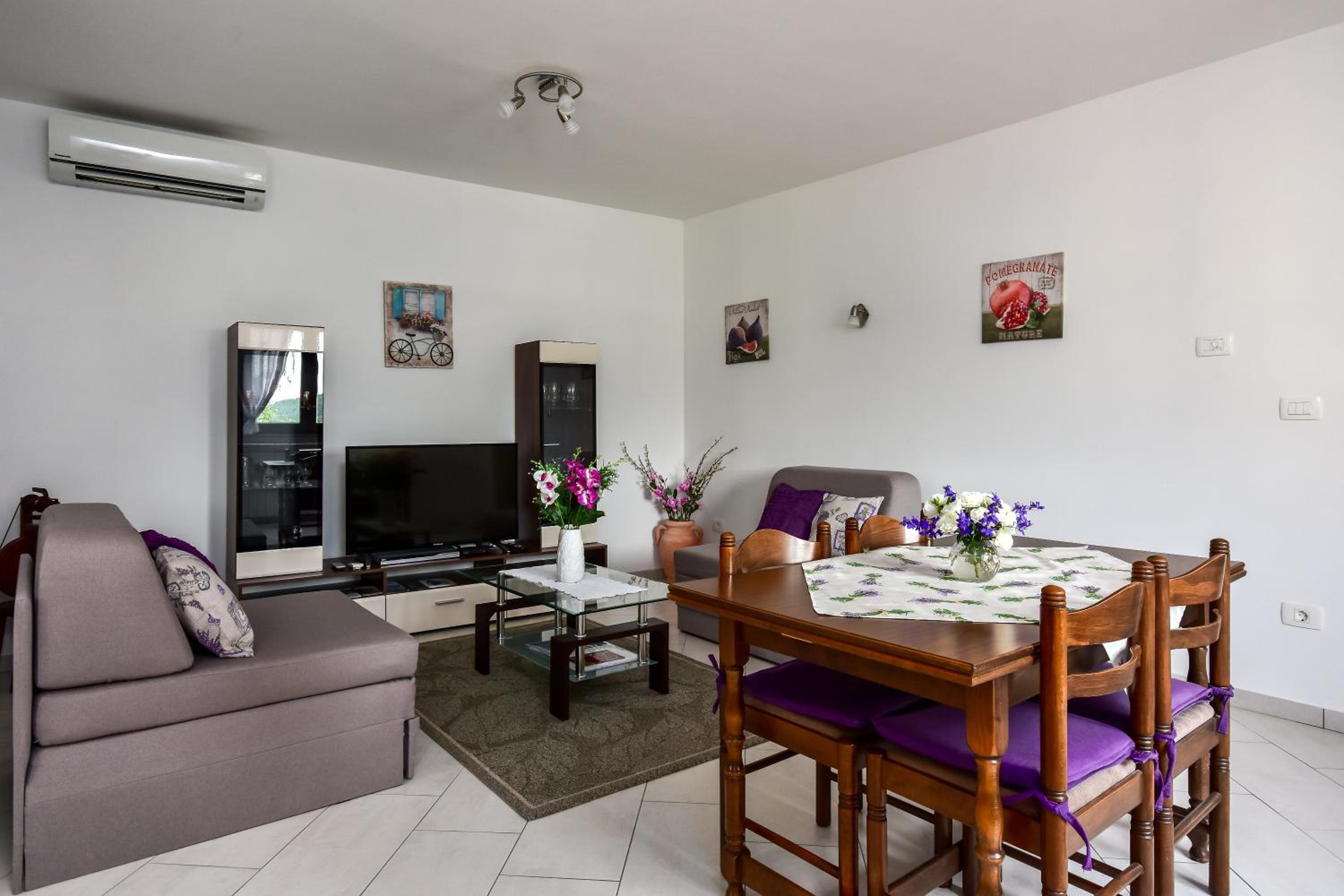 Apartment - Photo 12