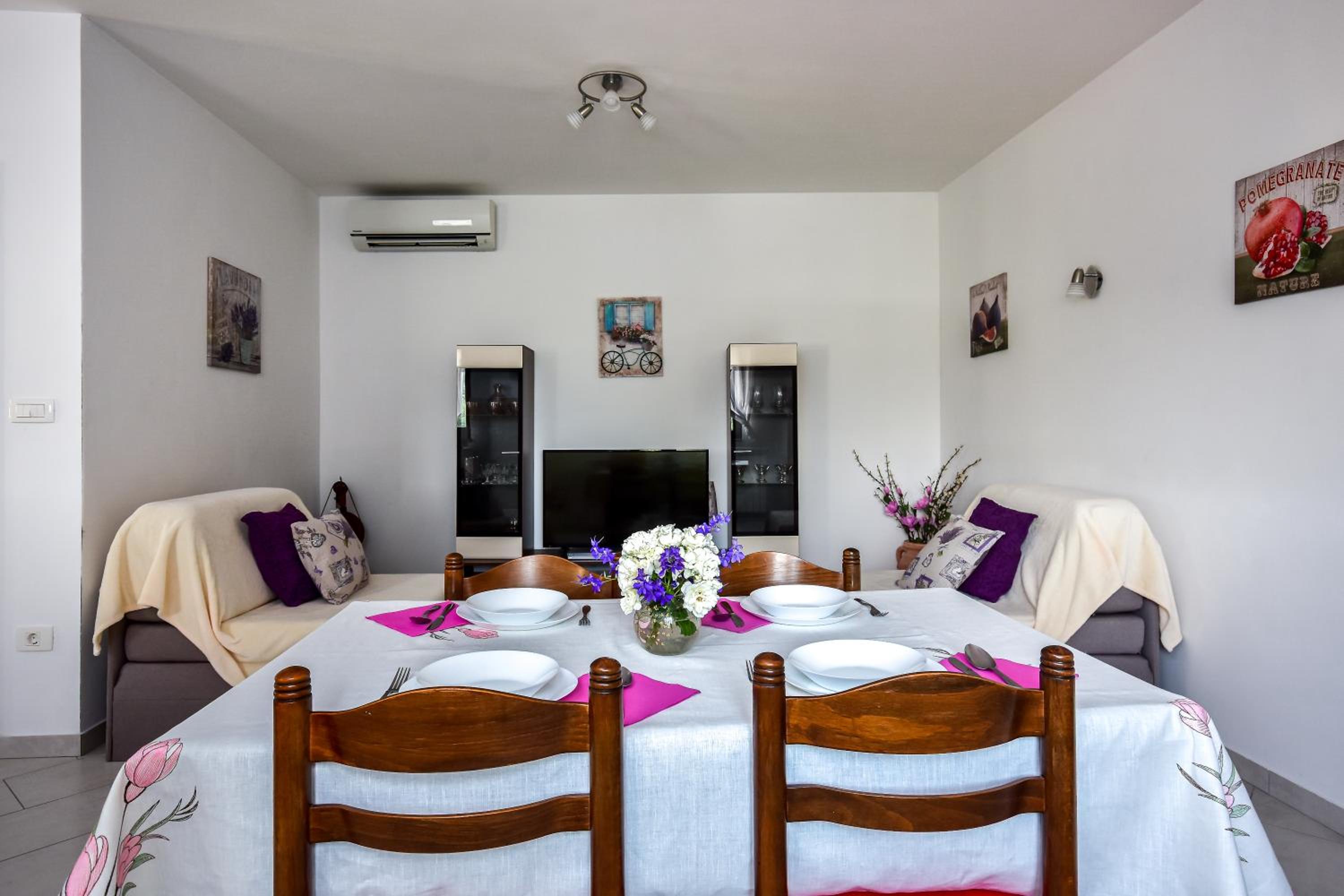 Apartment - Photo 14