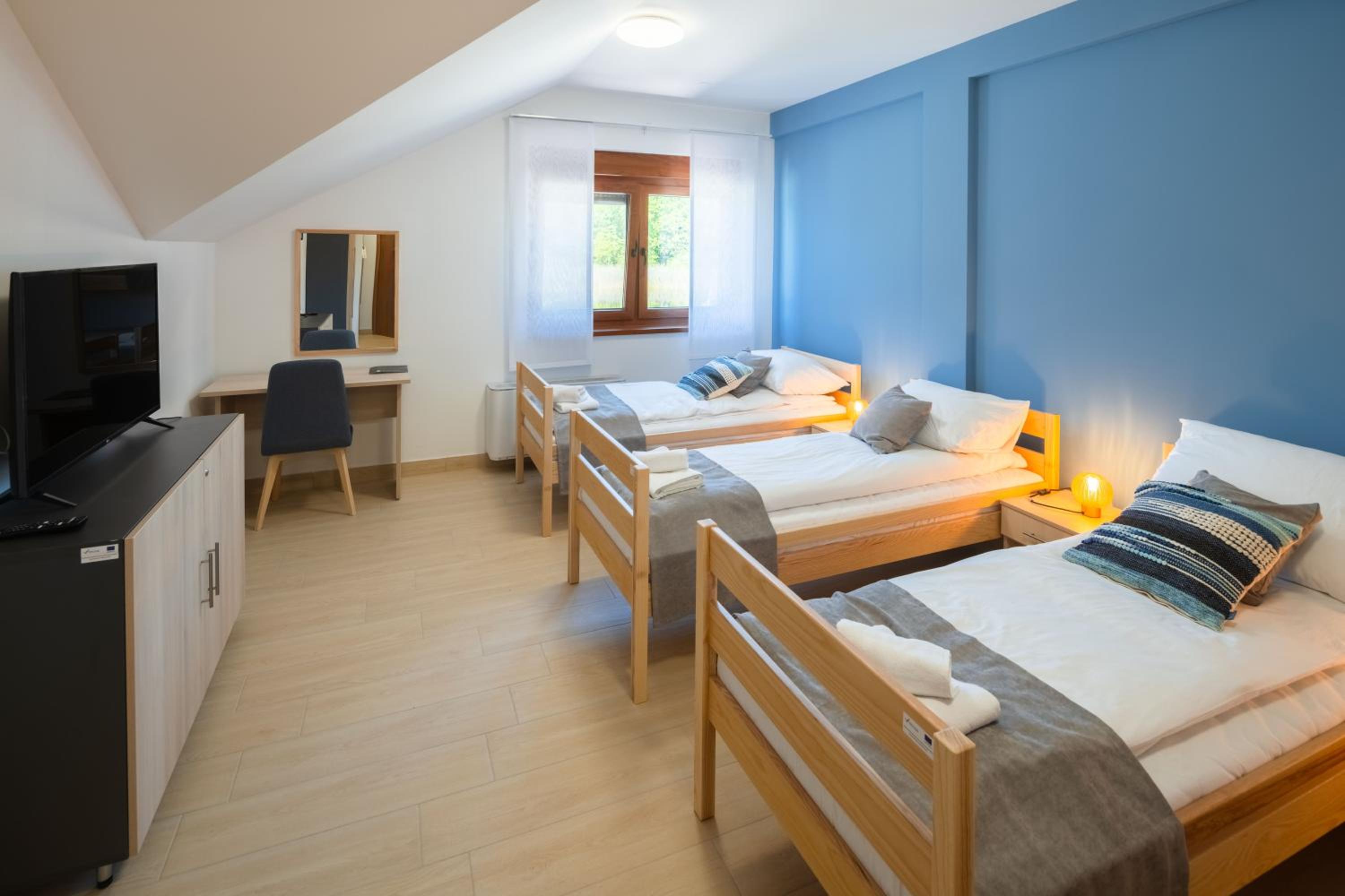 Mixed Dormitory Room photo 1