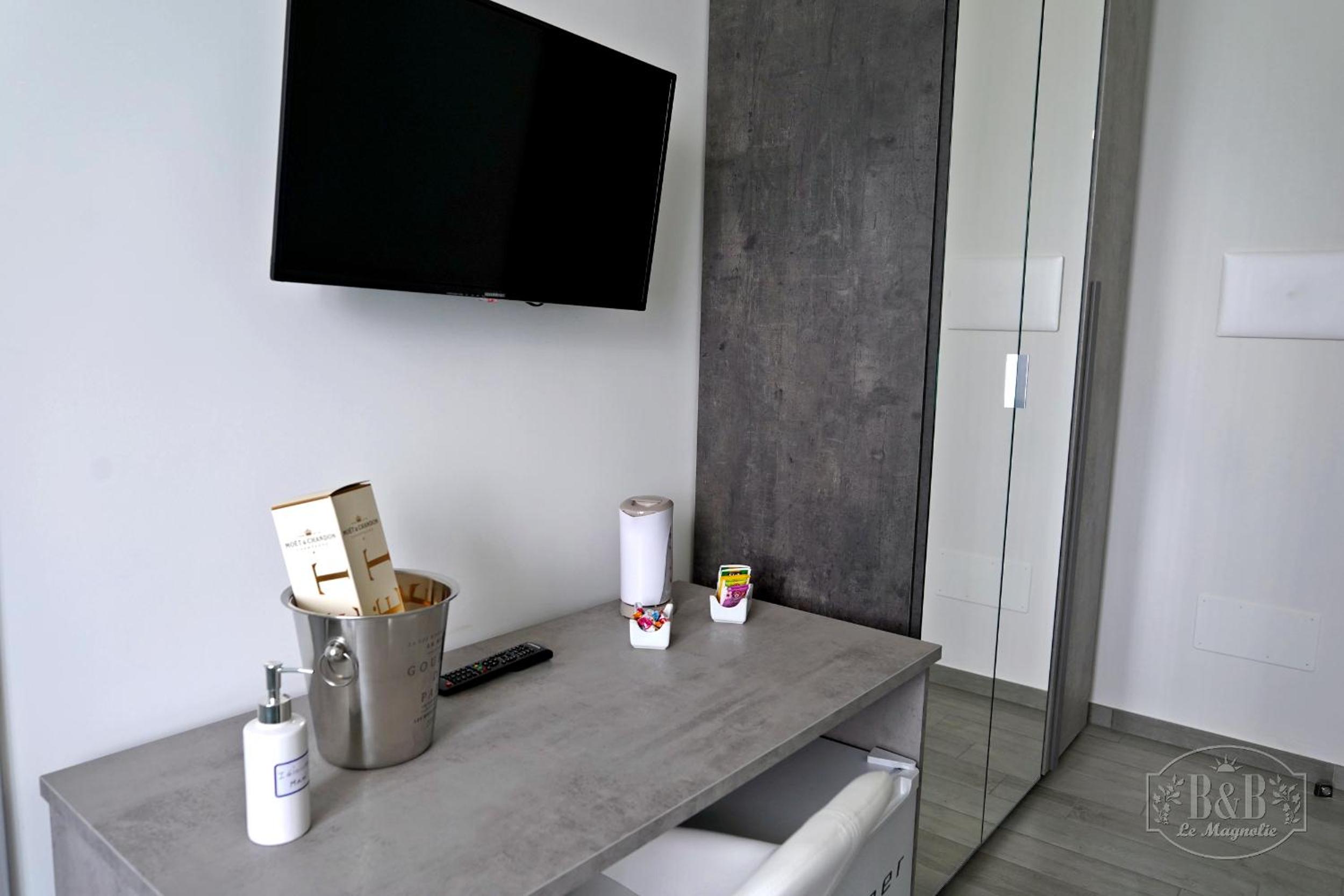 Double Room with Private Bathroom photo 3