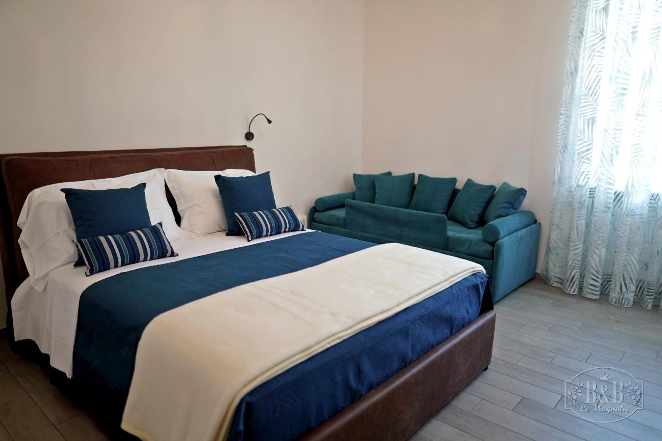 Double Room with Private Bathroom photo 2