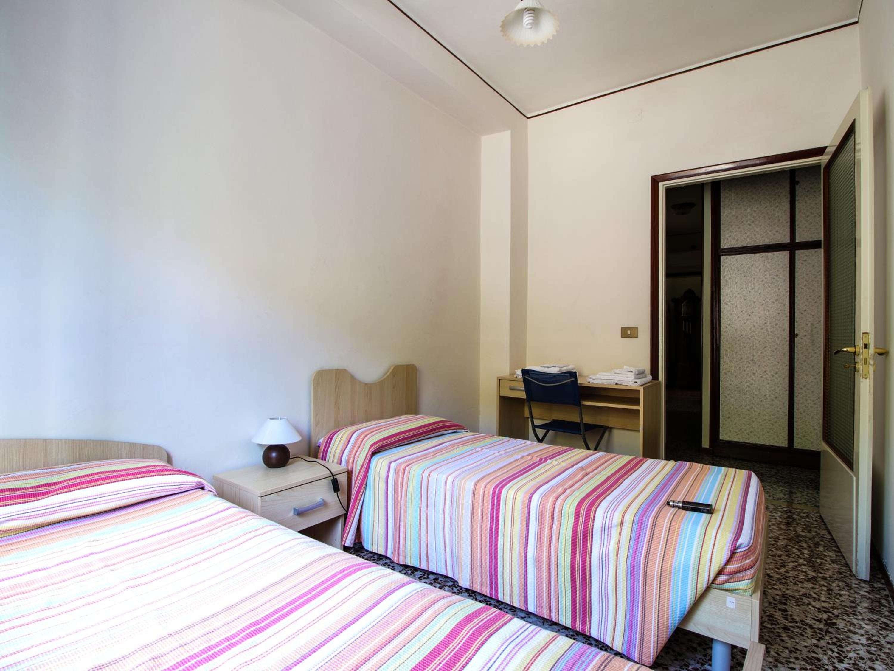 Two-Bedroom Apartment - Photo 6