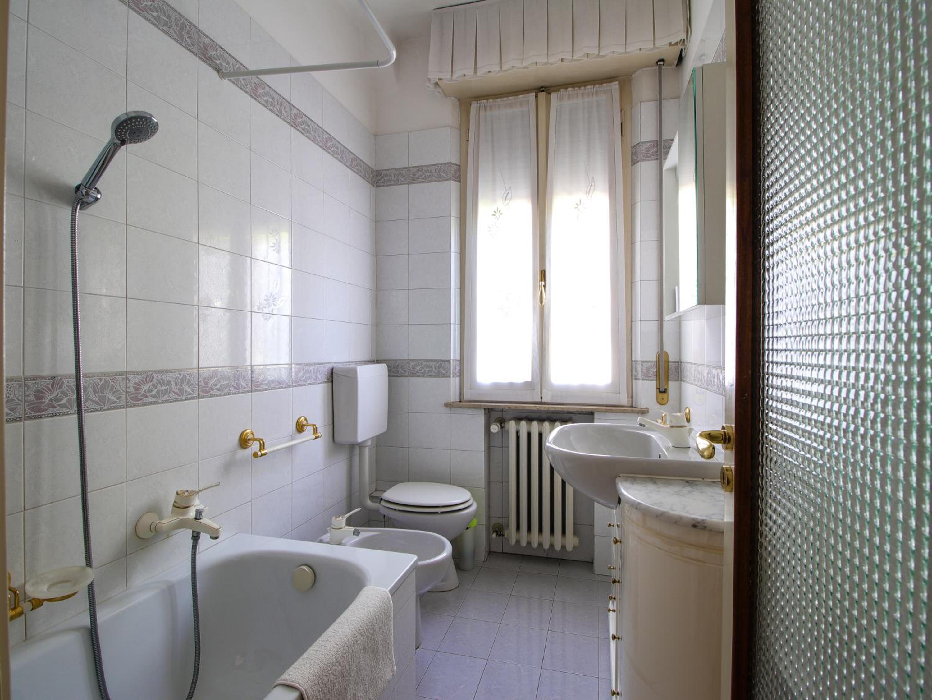 Two-Bedroom Apartment - Photo 7