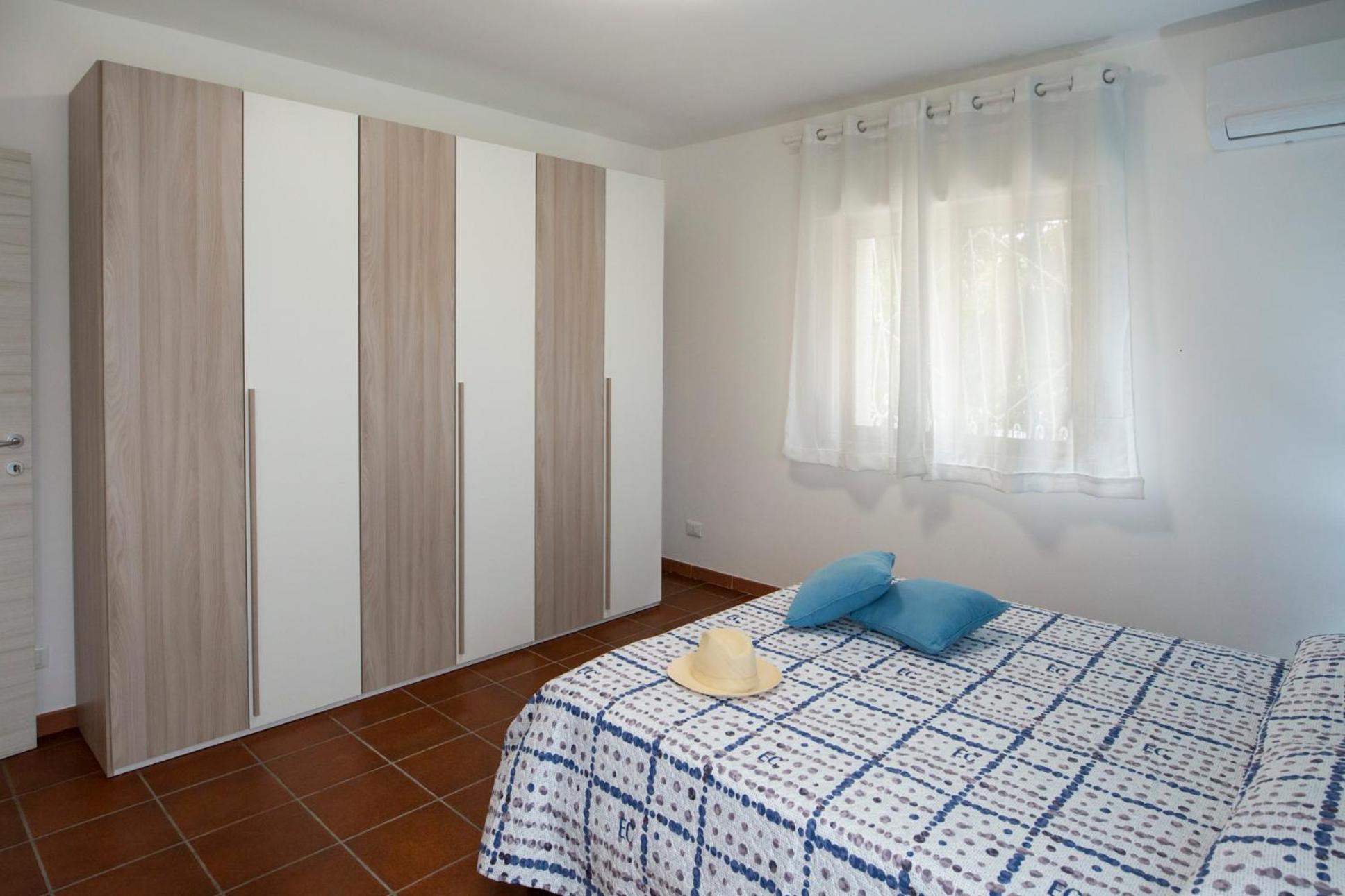 Two-Bedroom House photo 3