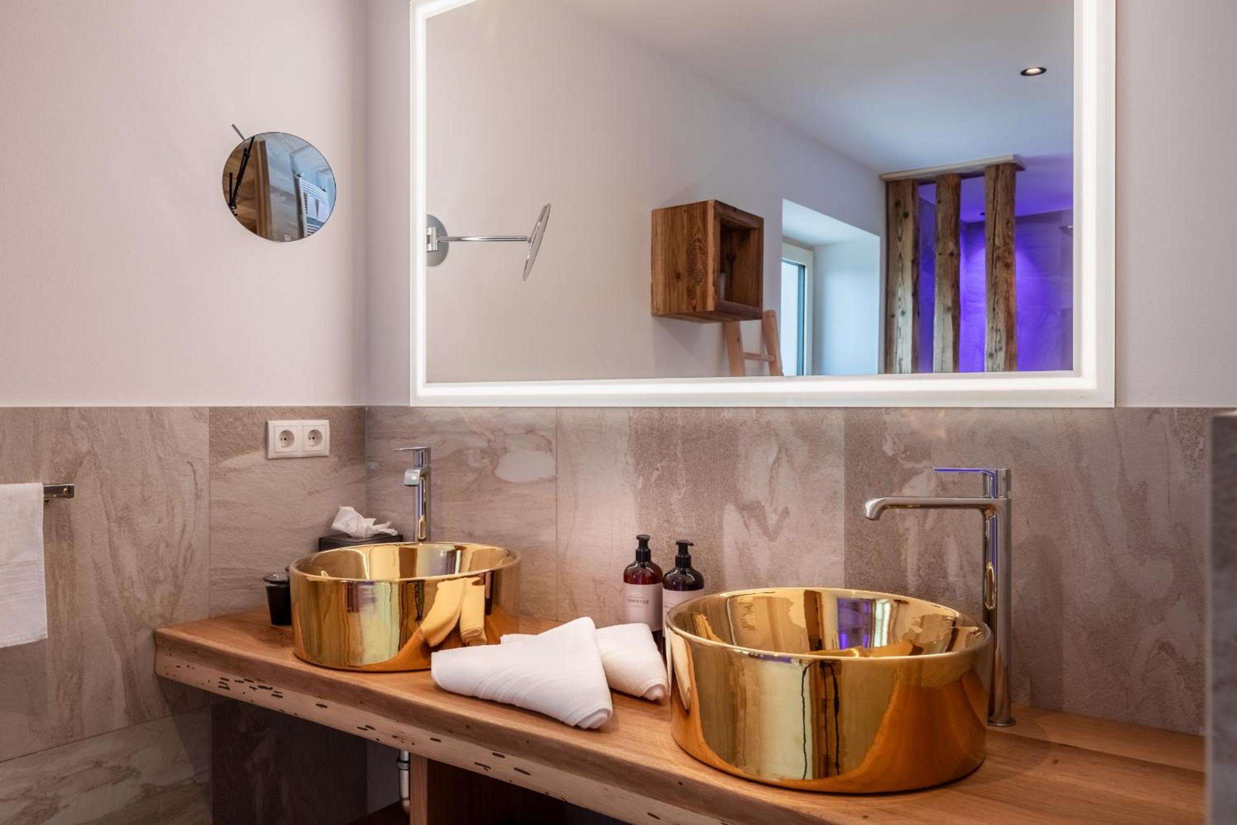 Luxury Lodge - Photo 8