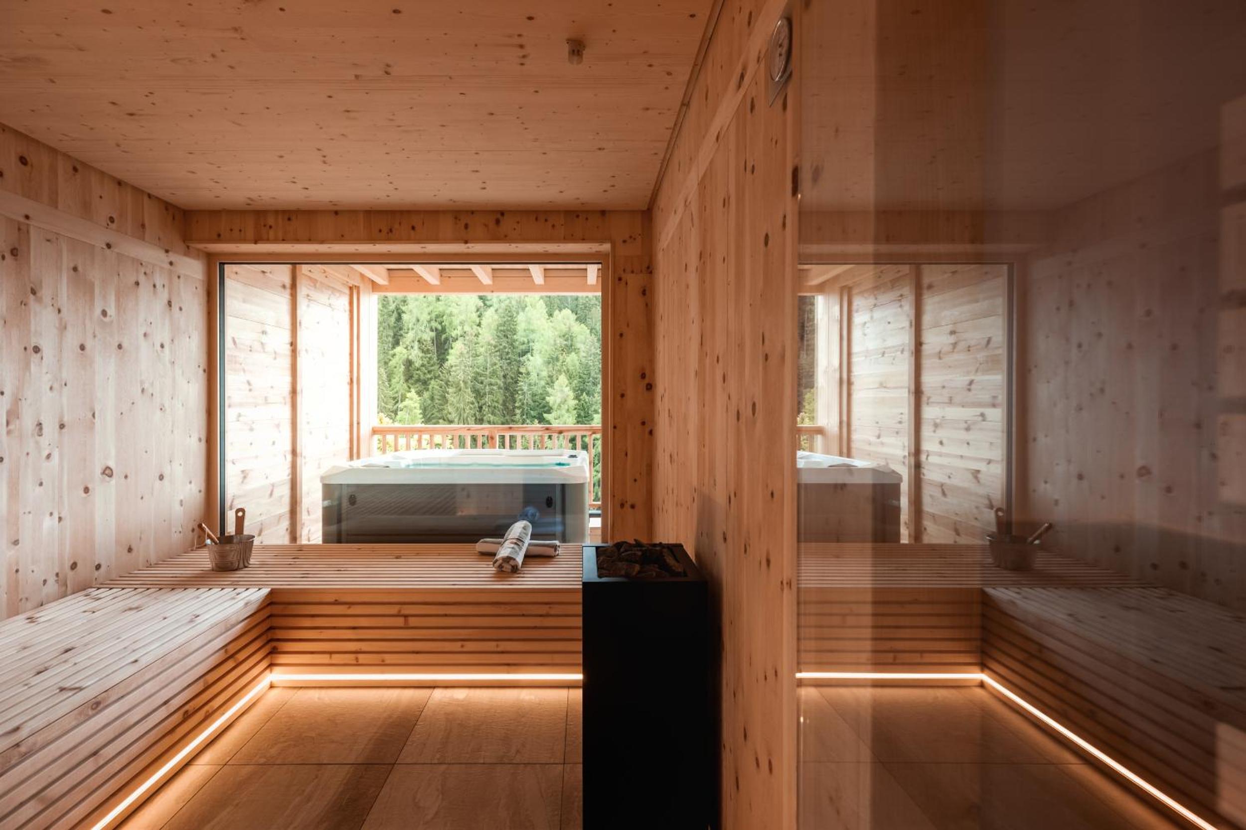 Luxury Lodge photo 2