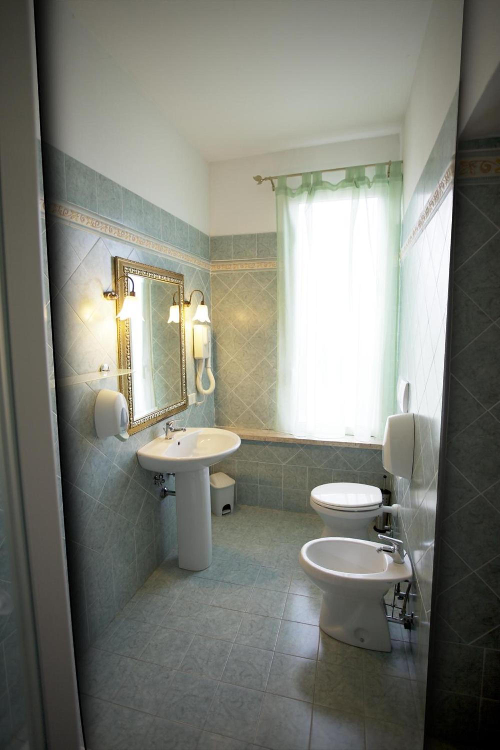 Superior Double or Twin Room - Photo 2