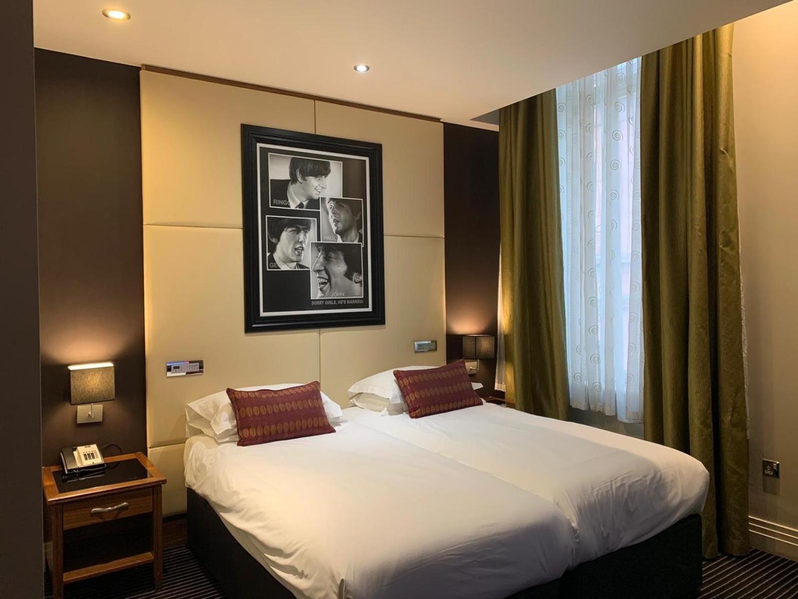 Classic Twin Room - Photo 2