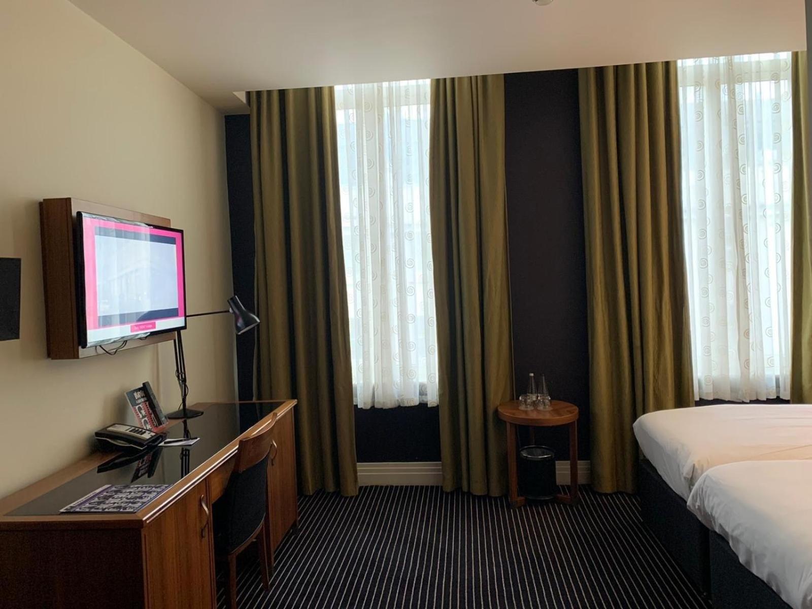 Classic Twin Room - Photo 4