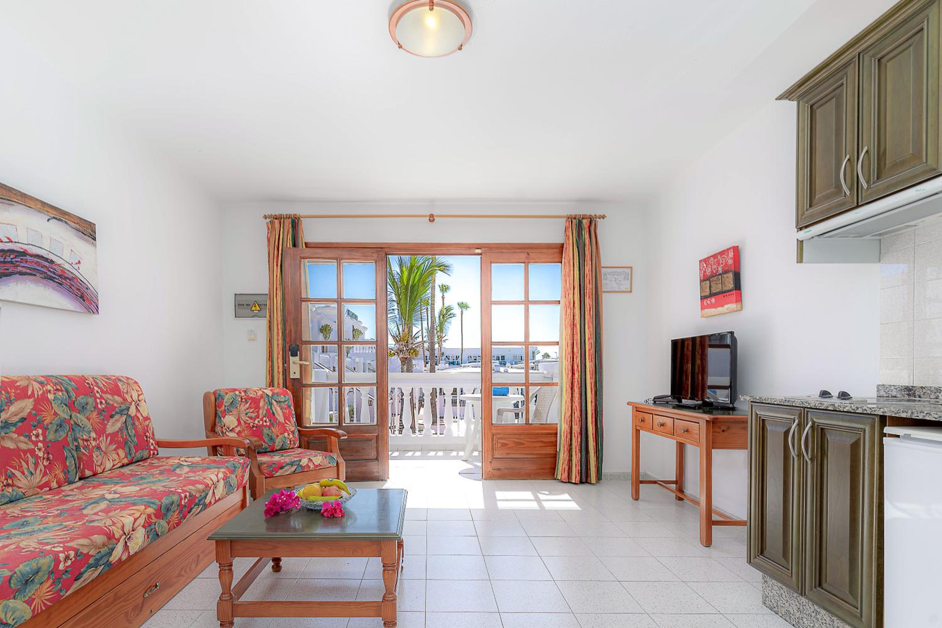 One-Bedroom Apartment - Photo 11