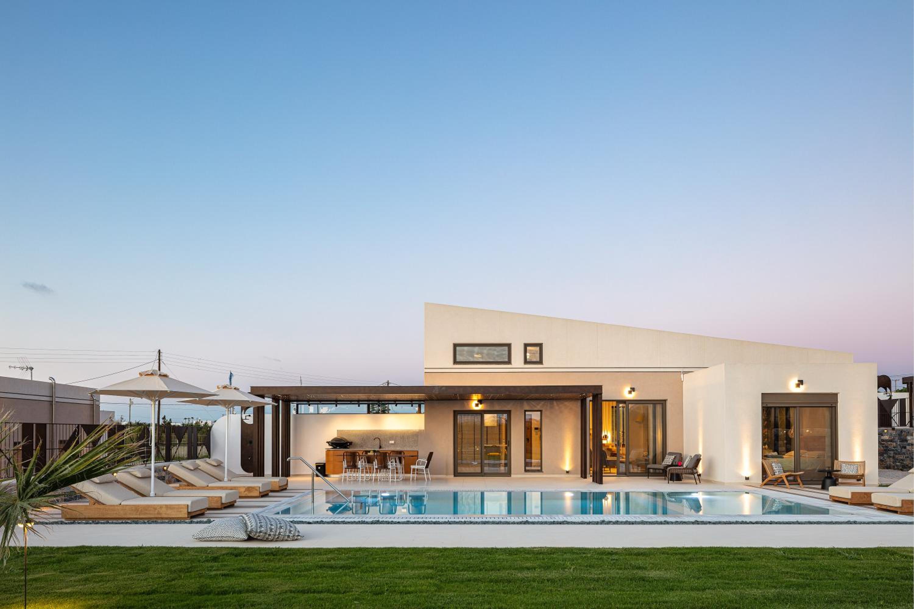 Dusty Blue Villa photo 3