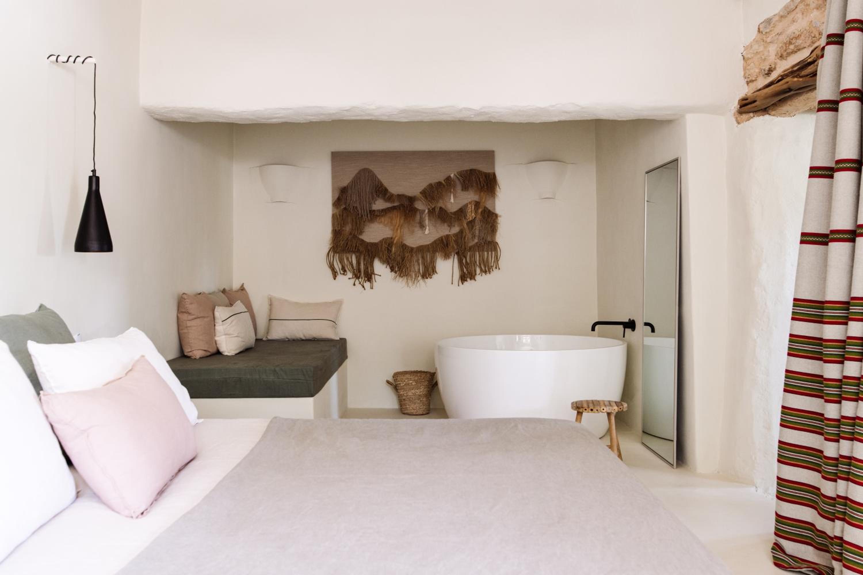 Standard Double Room with Bath and Terrace