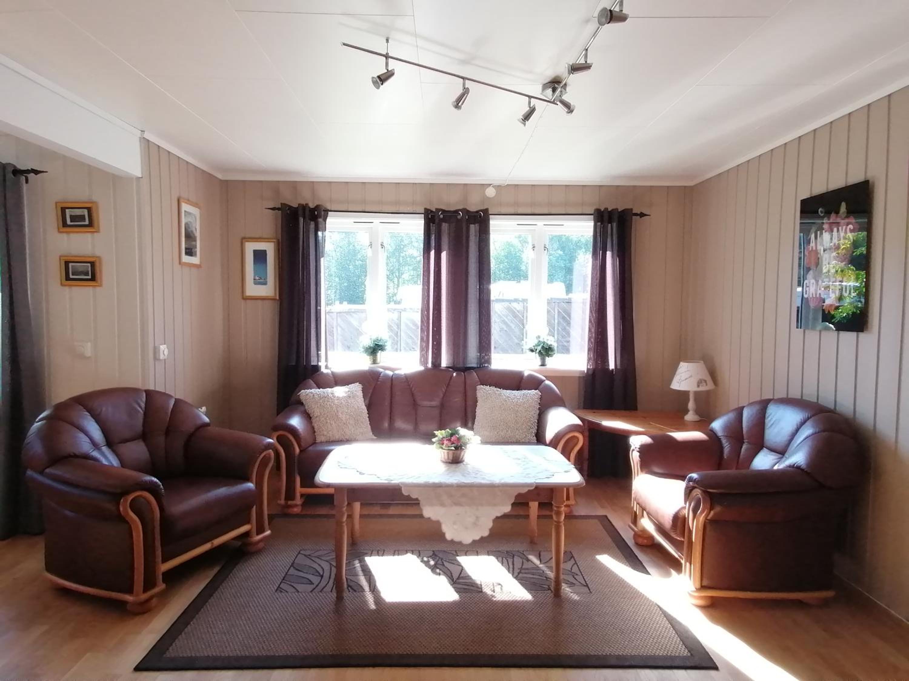 Apartment - Photo 2