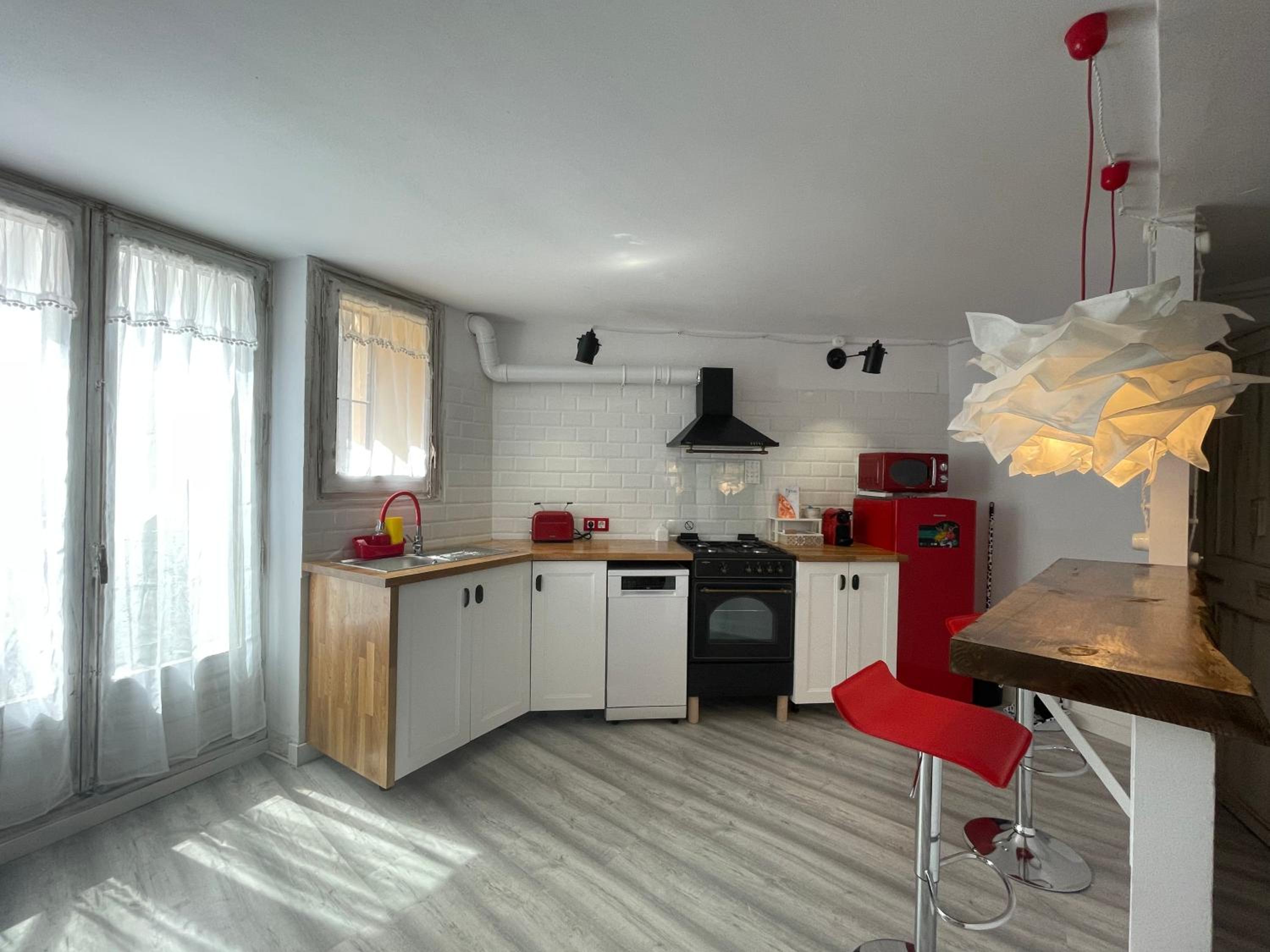 Two-Bedroom Apartment - Photo 28