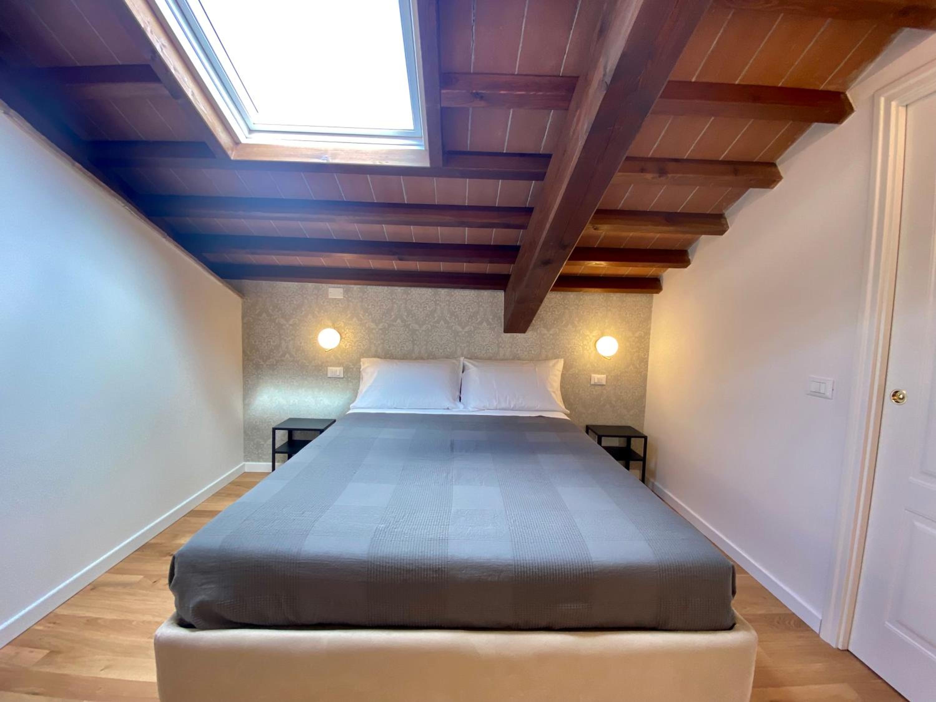 Double Room with Private Bathroom photo 3