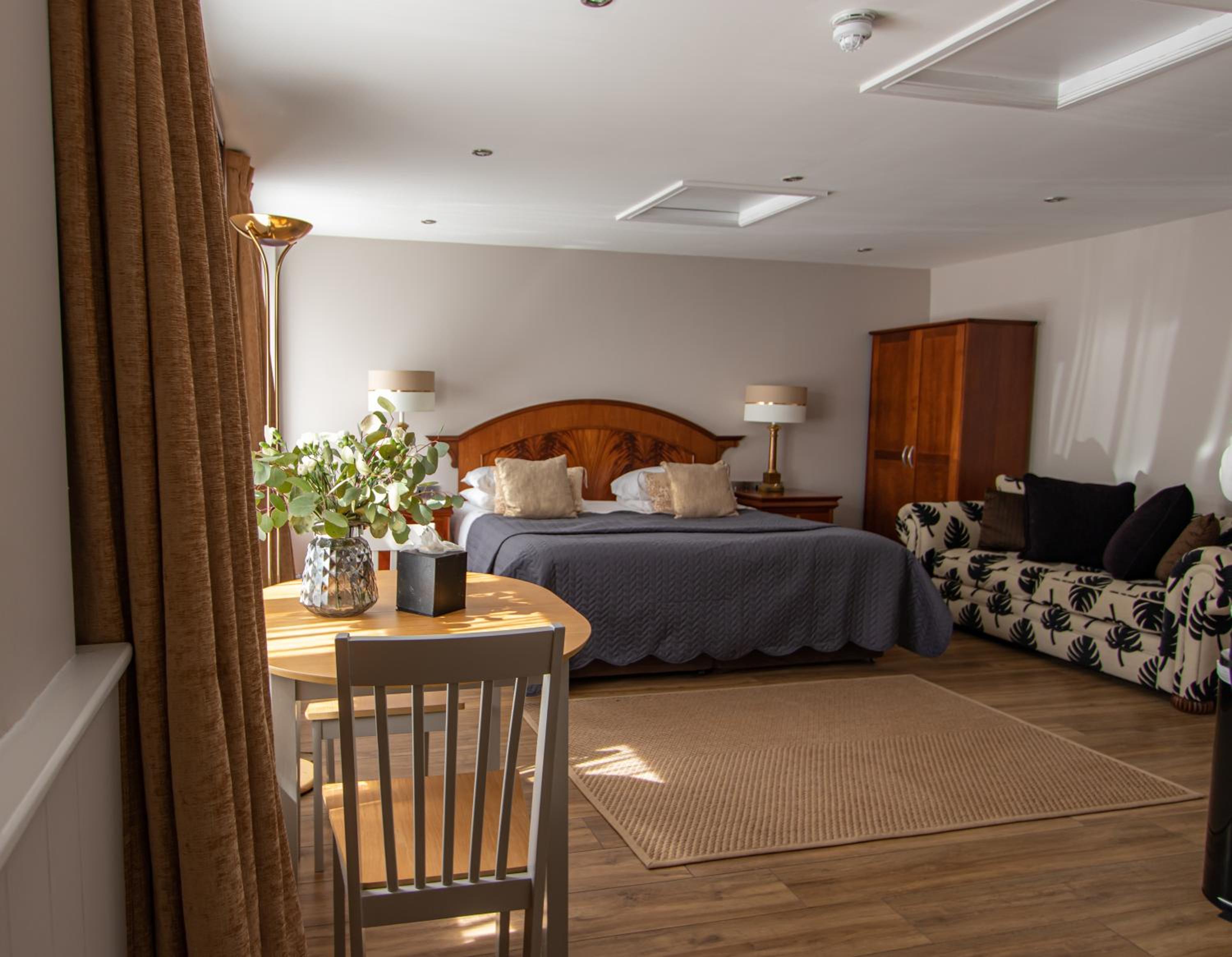 Executive Family Room