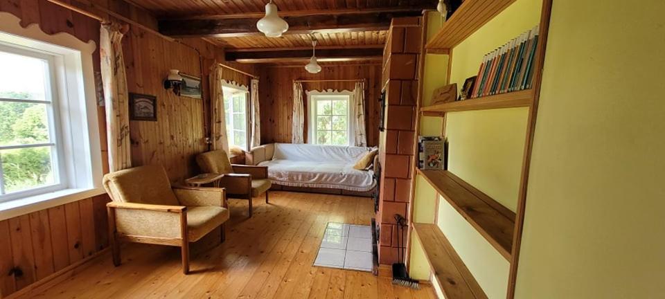 Standard Family Room photo 1