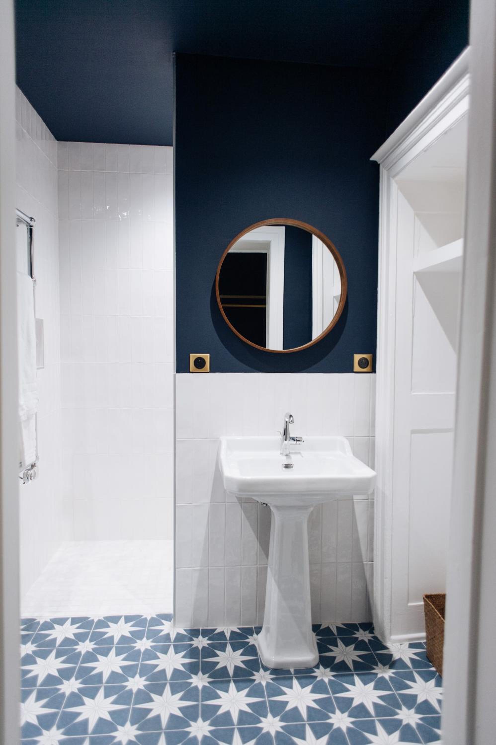 Family Suite with Private Bathroom - Edo - Photo 12