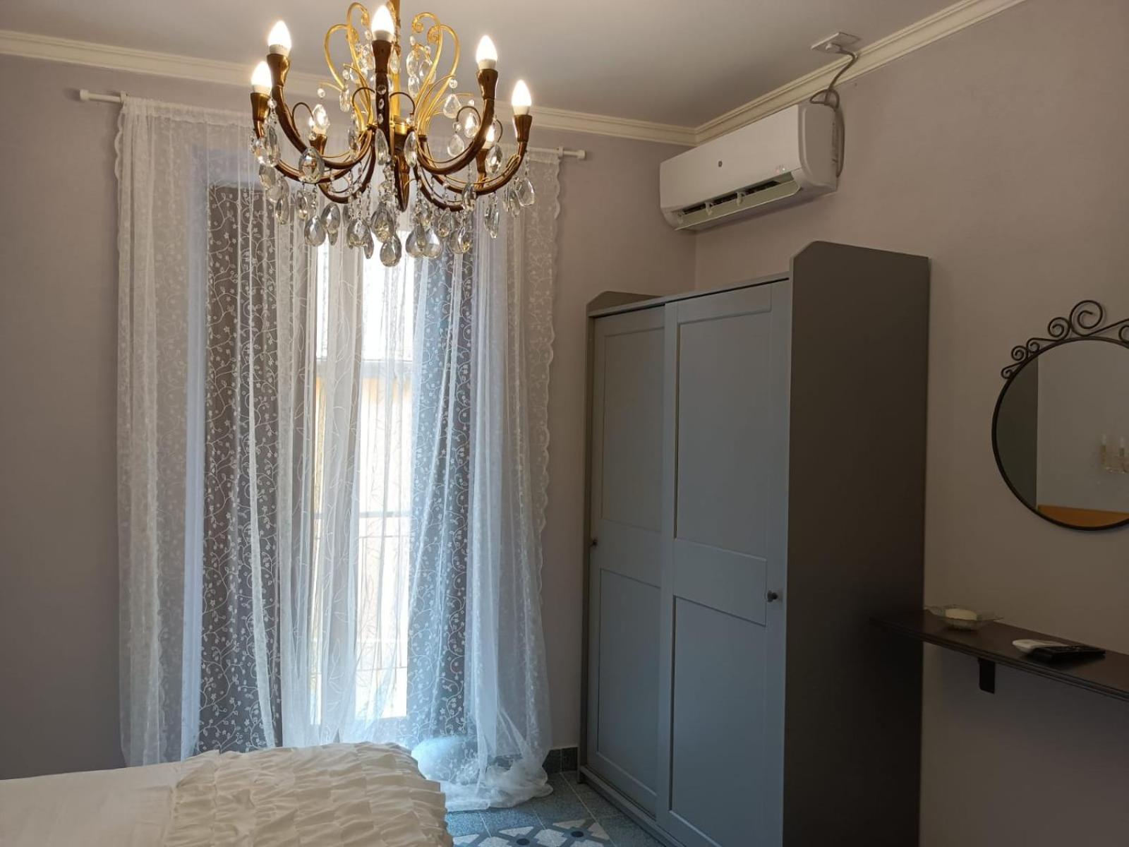 Two-Bedroom House - Photo 1