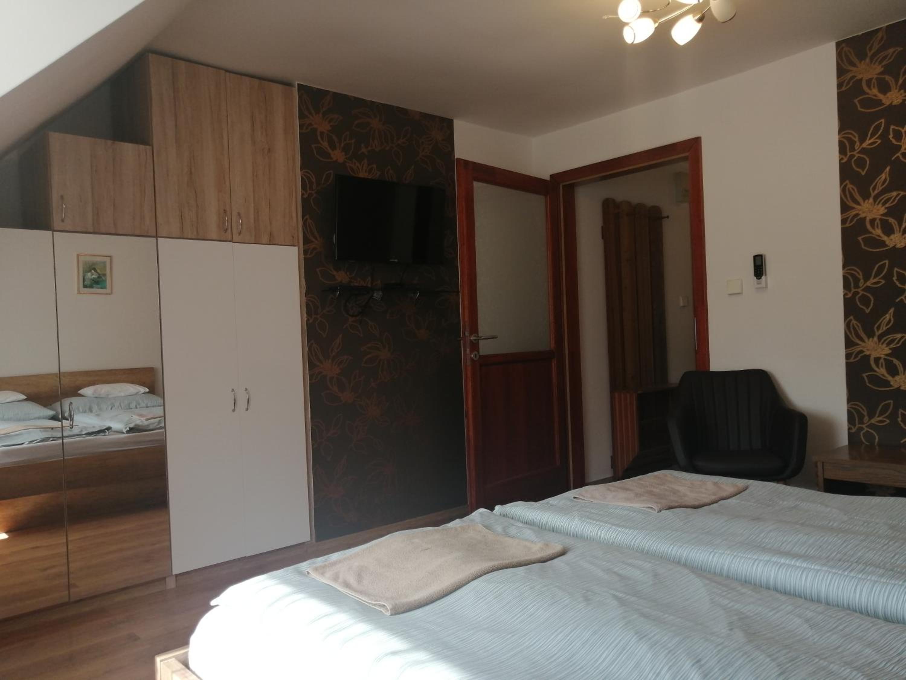 Apartment with Balcony photo 1