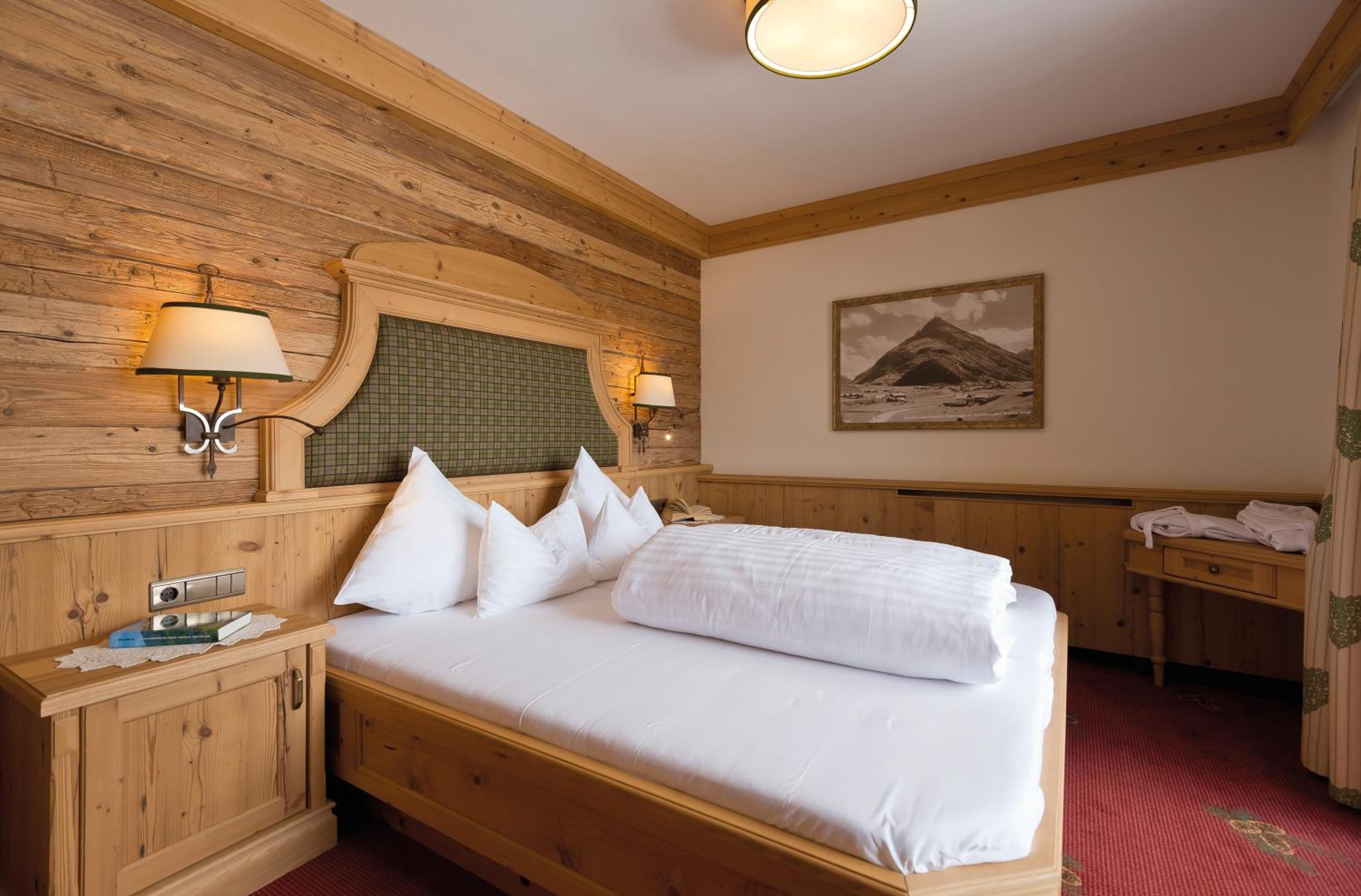 Superior Suite - Photo 5