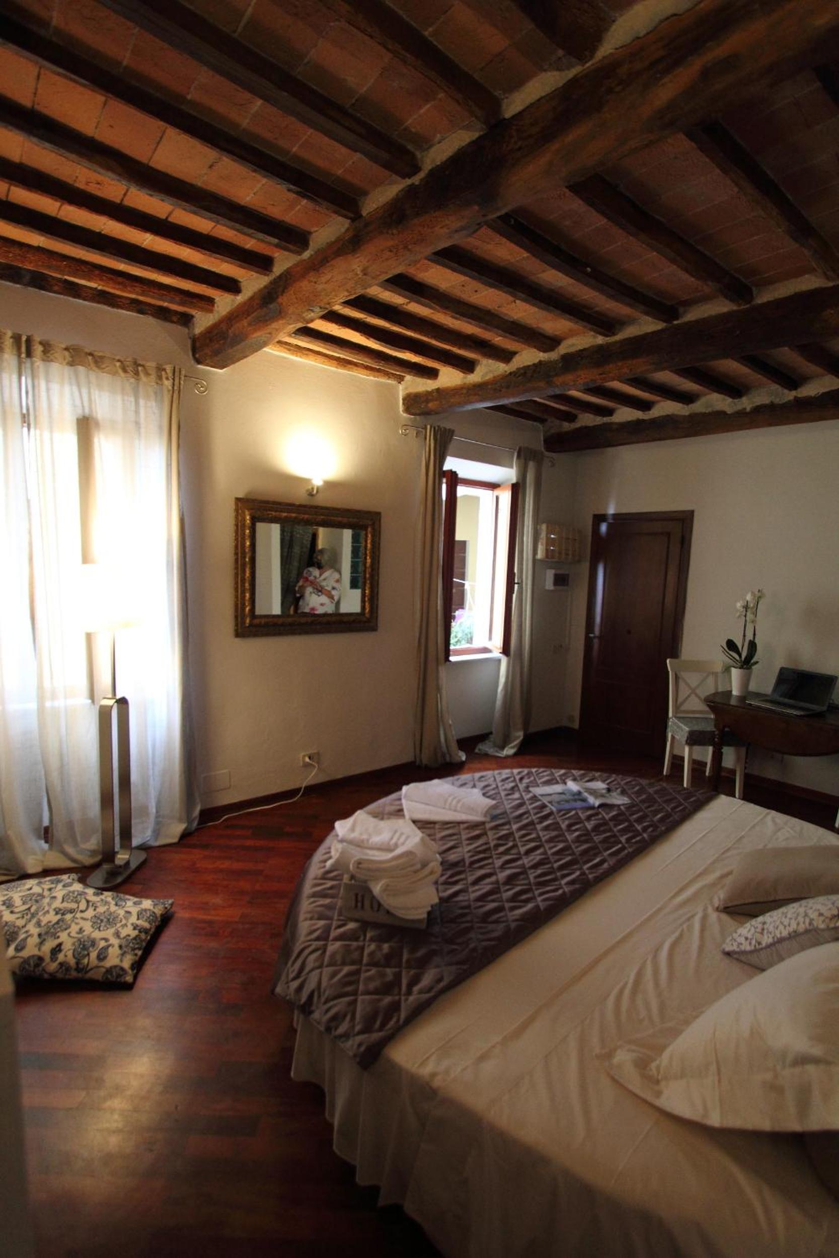 One-Bedroom House photo 3