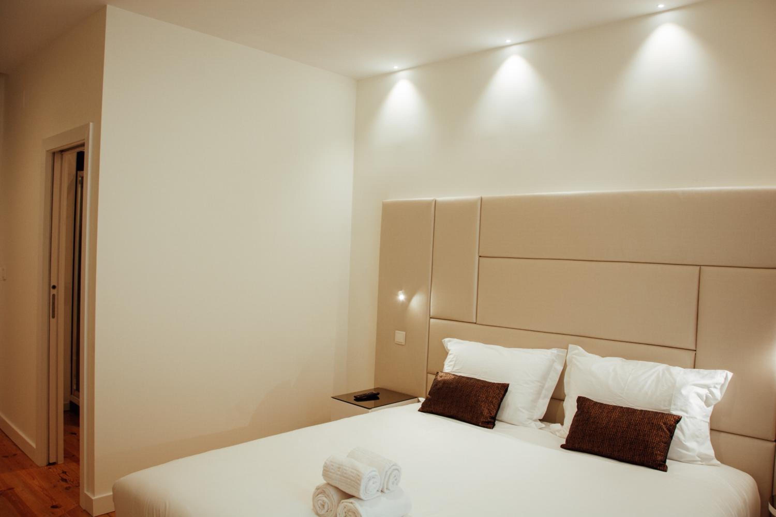 Classic Comfort King Room - Photo 8