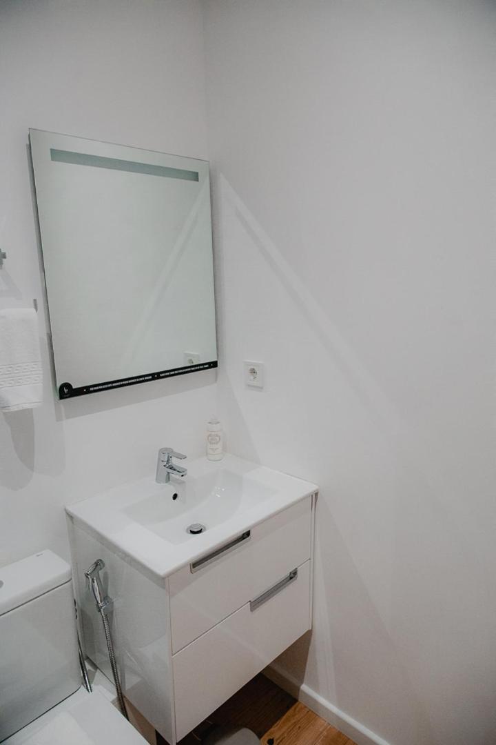 Classic Comfort King Room - Photo 13