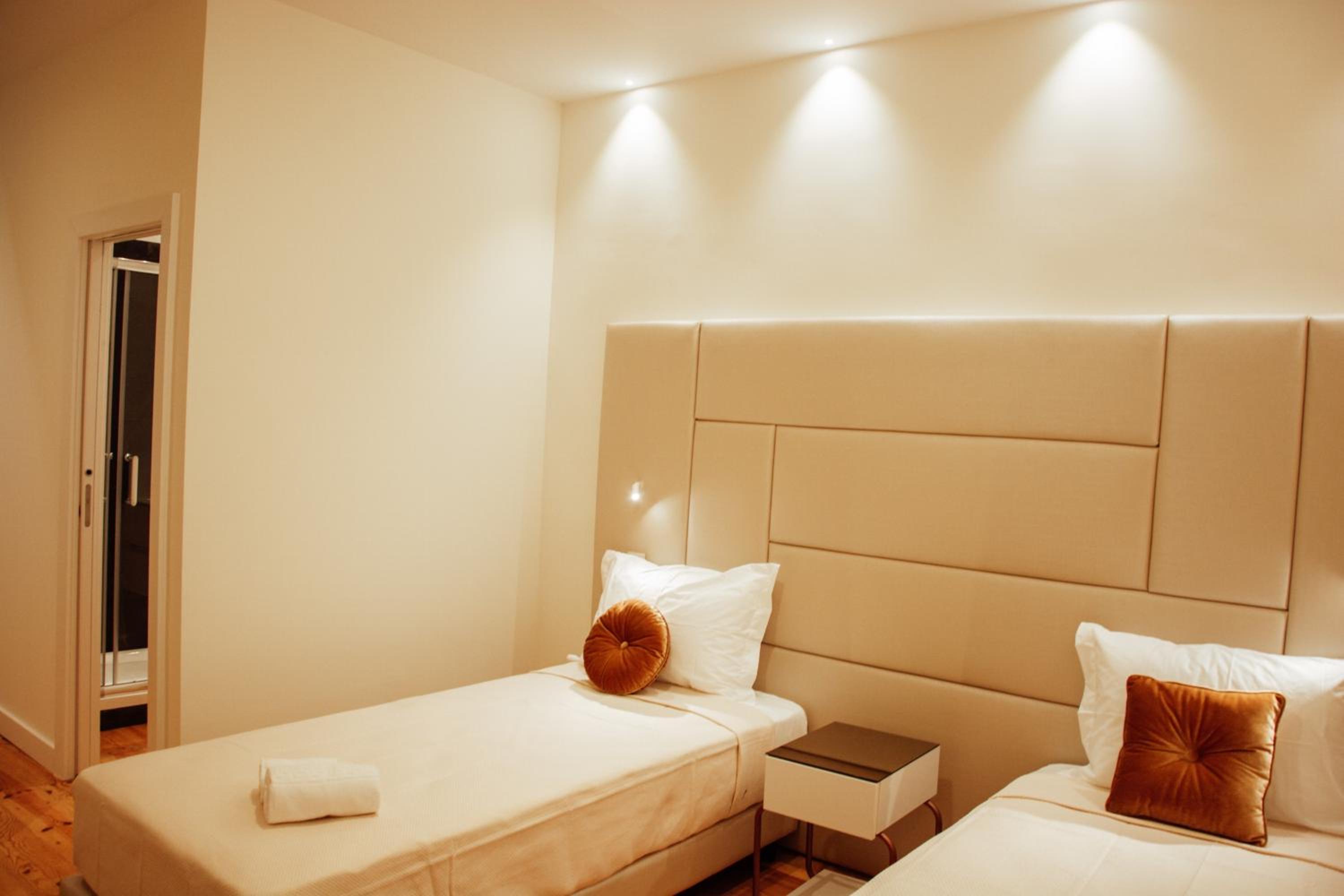 Classic Comfort King Room - Photo 21