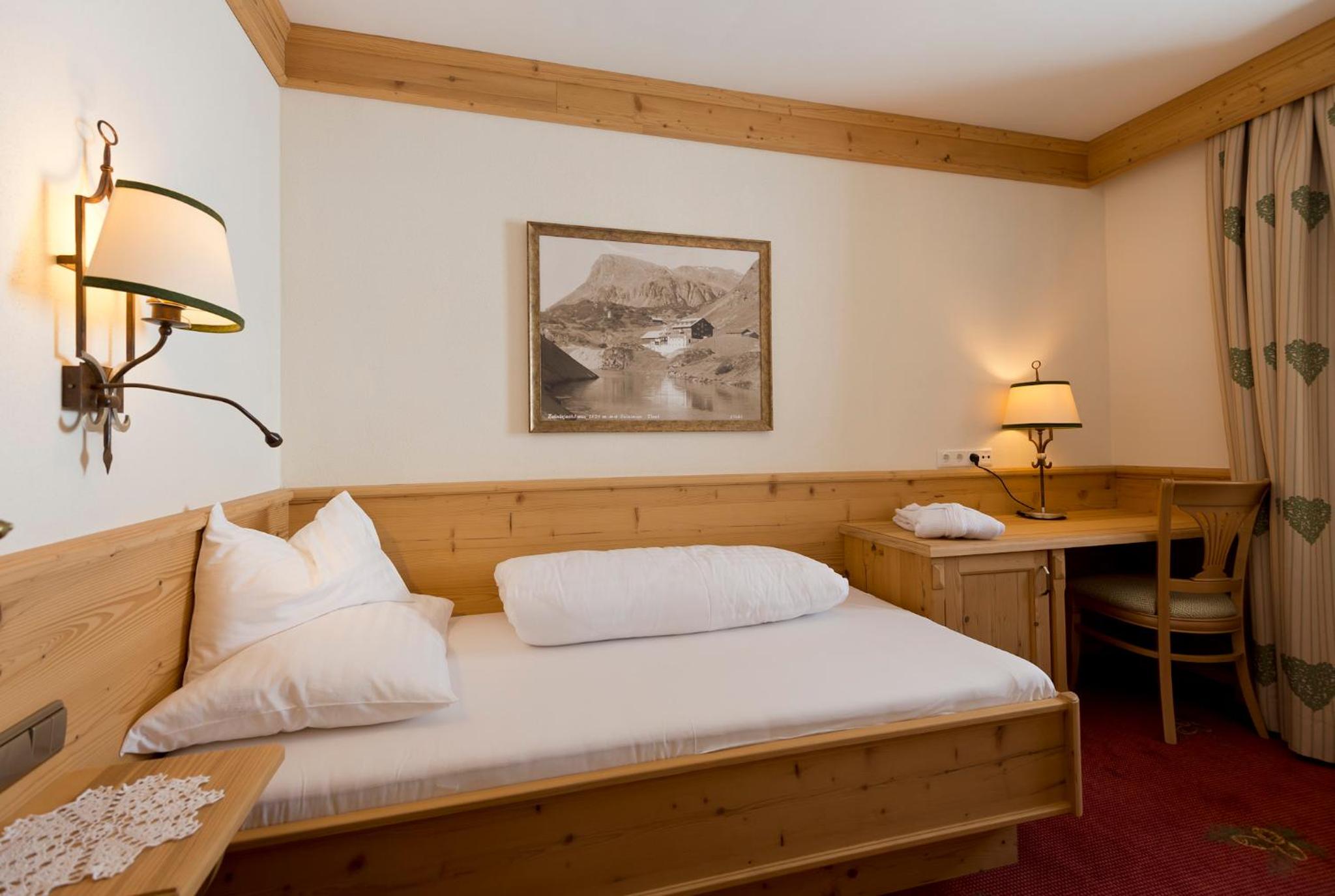 Superior Suite - Photo 4