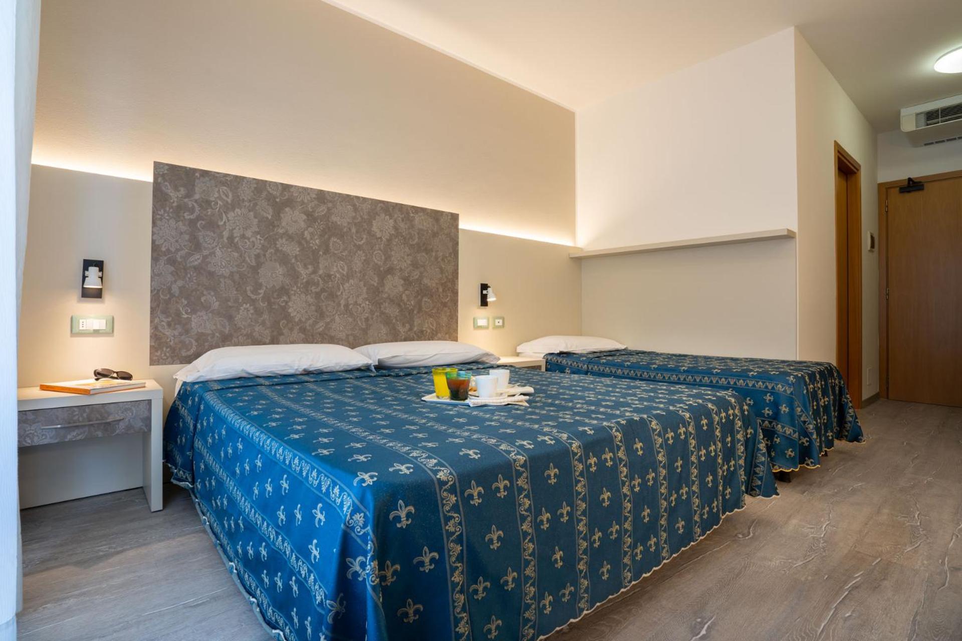 Triple Room with Balcony photo 1